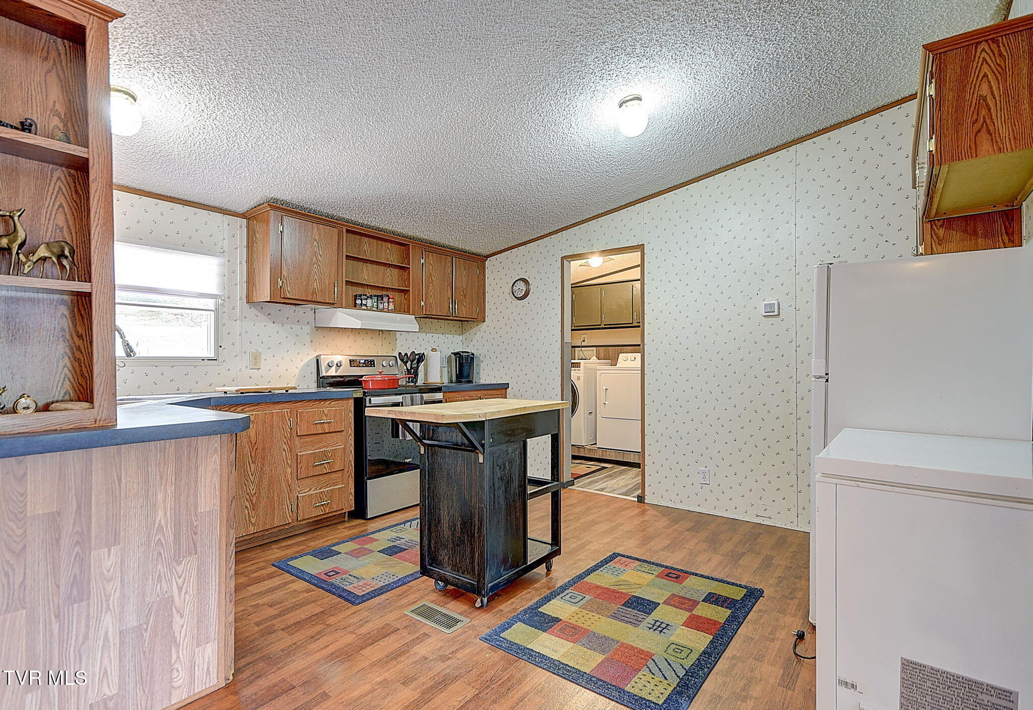 2004 Sweetbriar Road