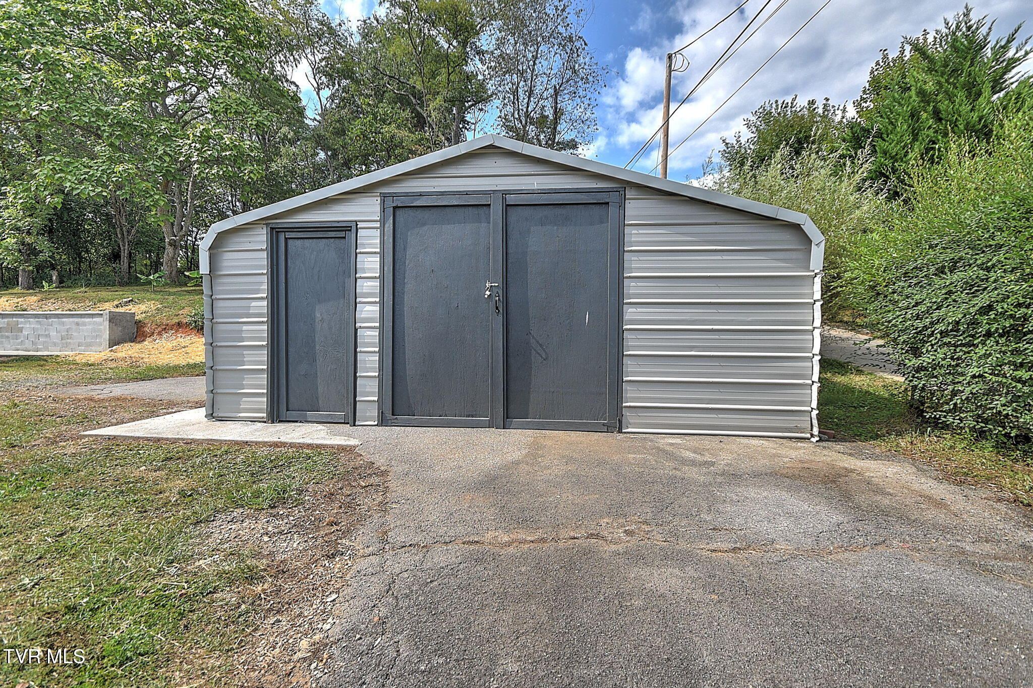 2004 Sweetbriar Road