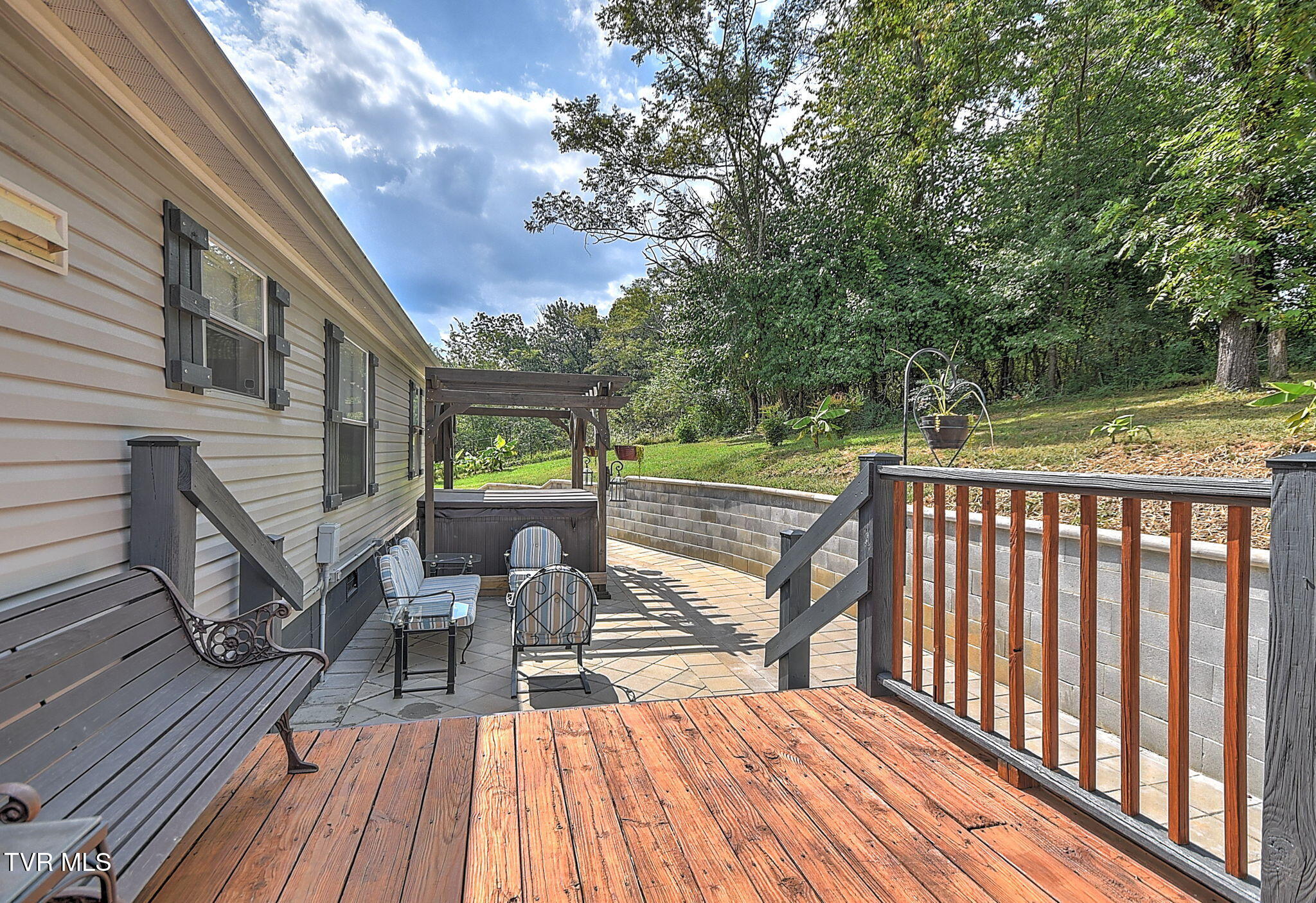 2004 Sweetbriar Road