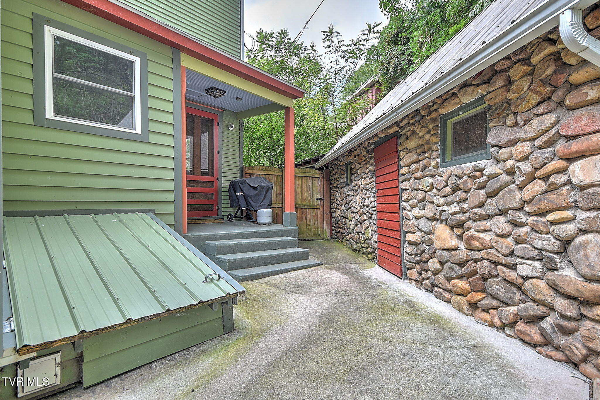 561 Clifton Street