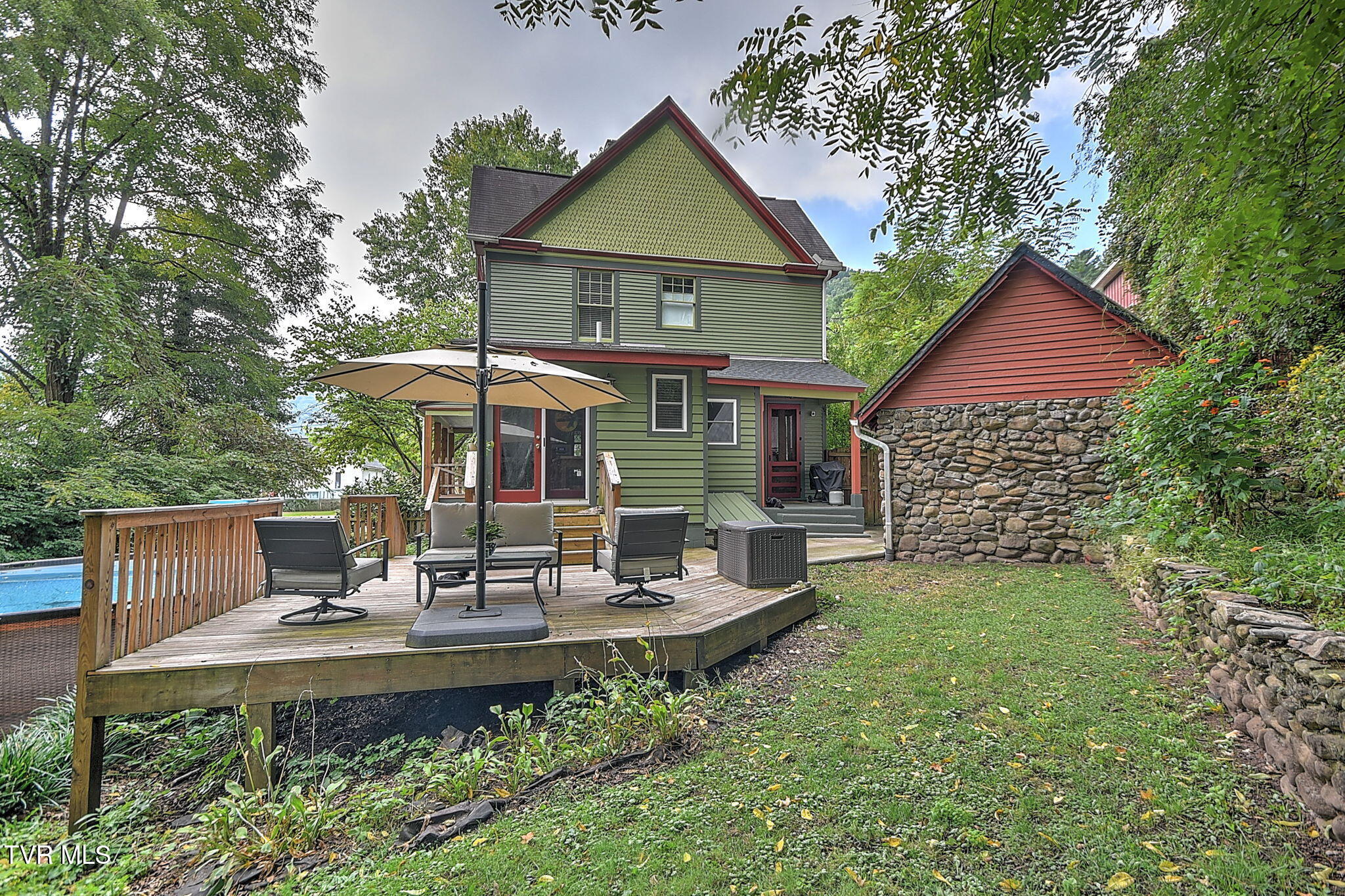 561 Clifton Street