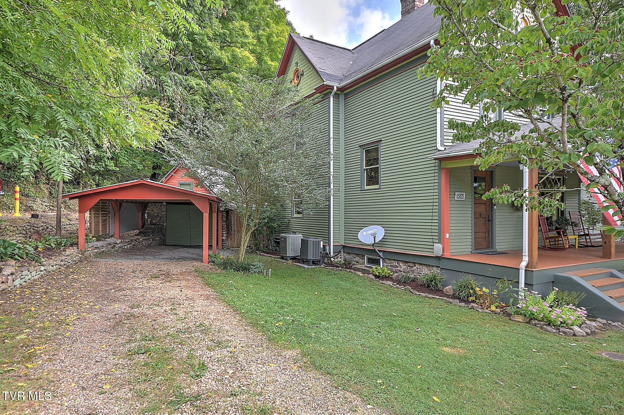 561 Clifton Street
