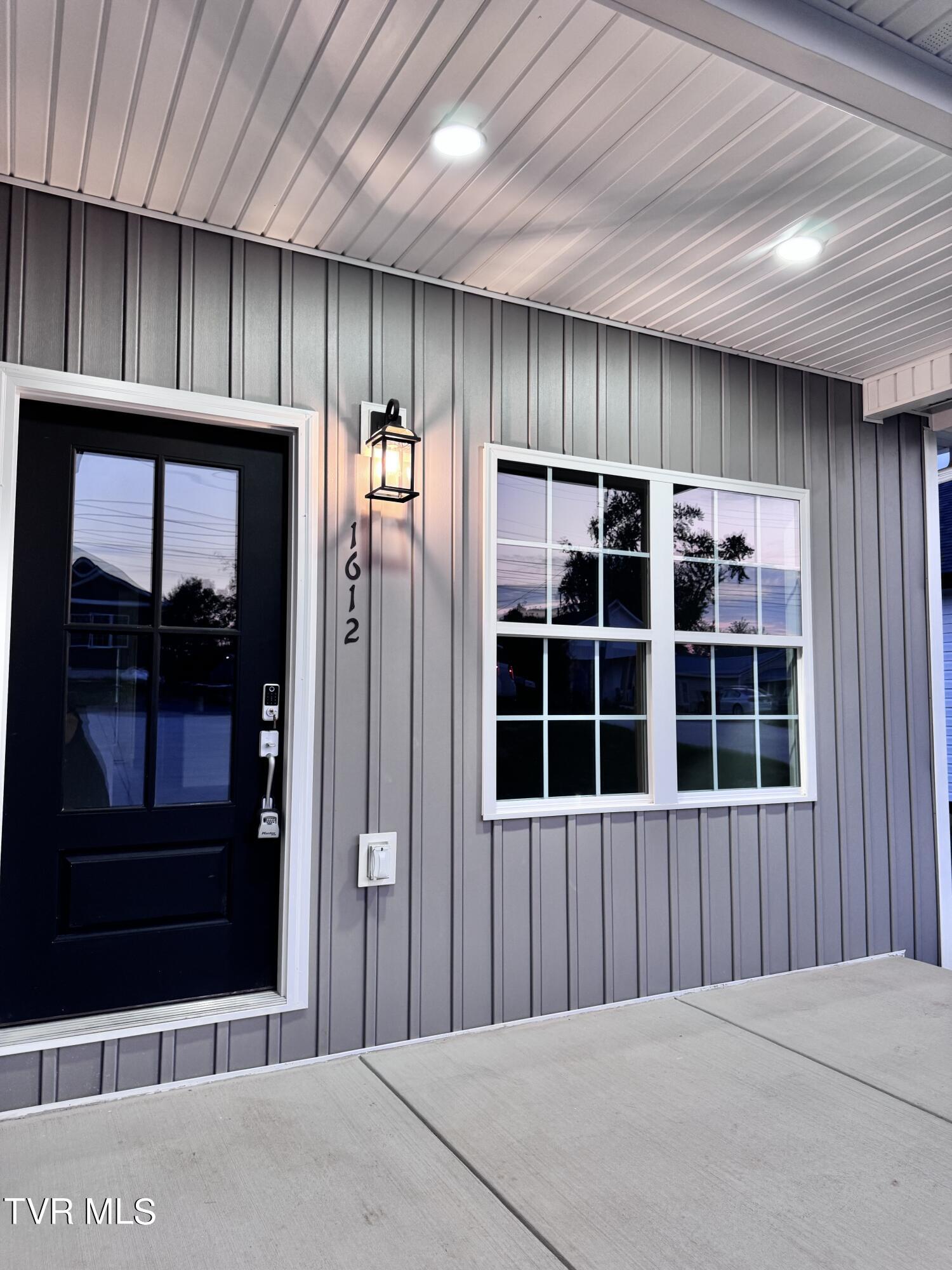 1612 East Millard Street