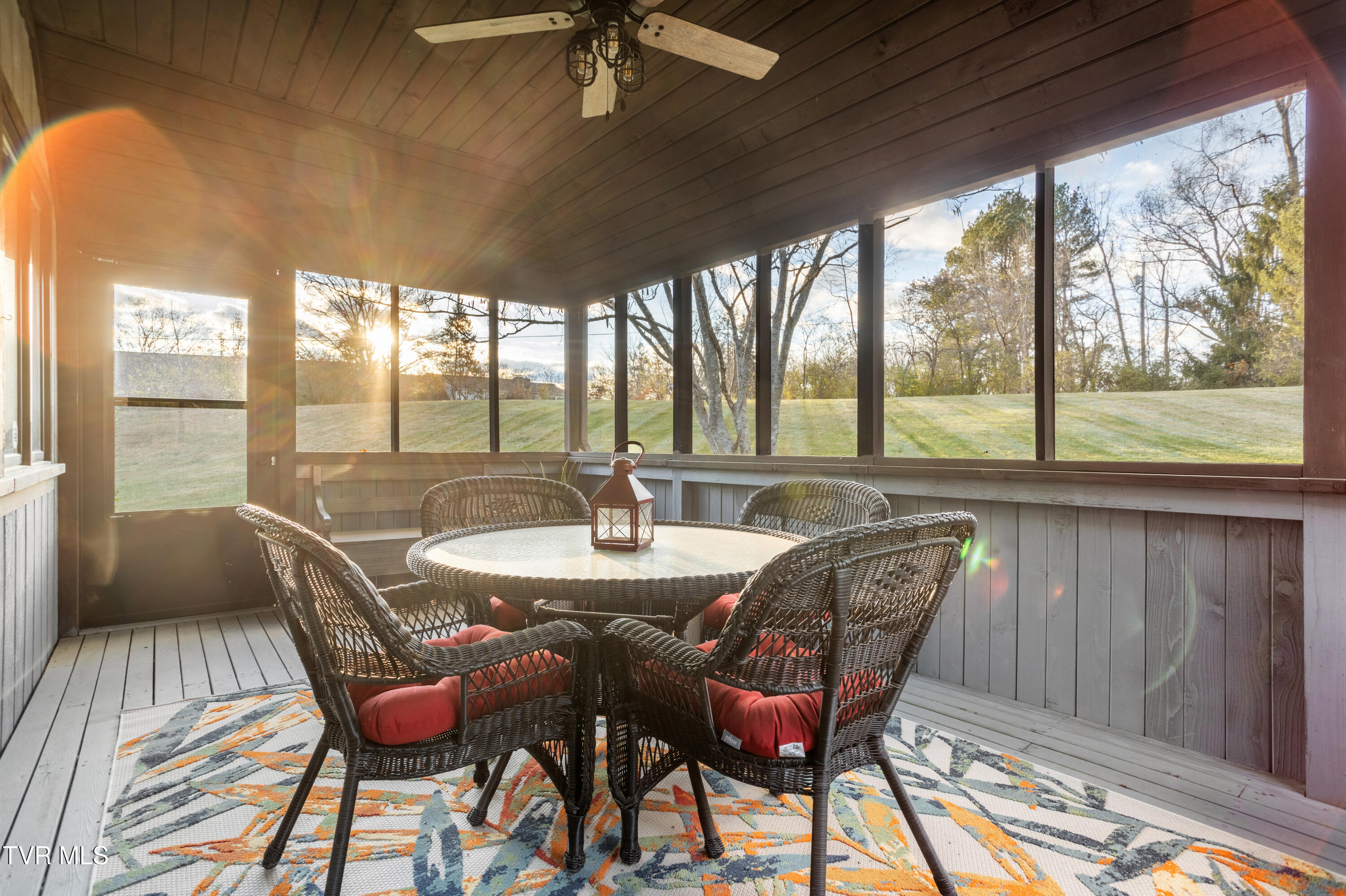 264 South Hampton Drive, 1