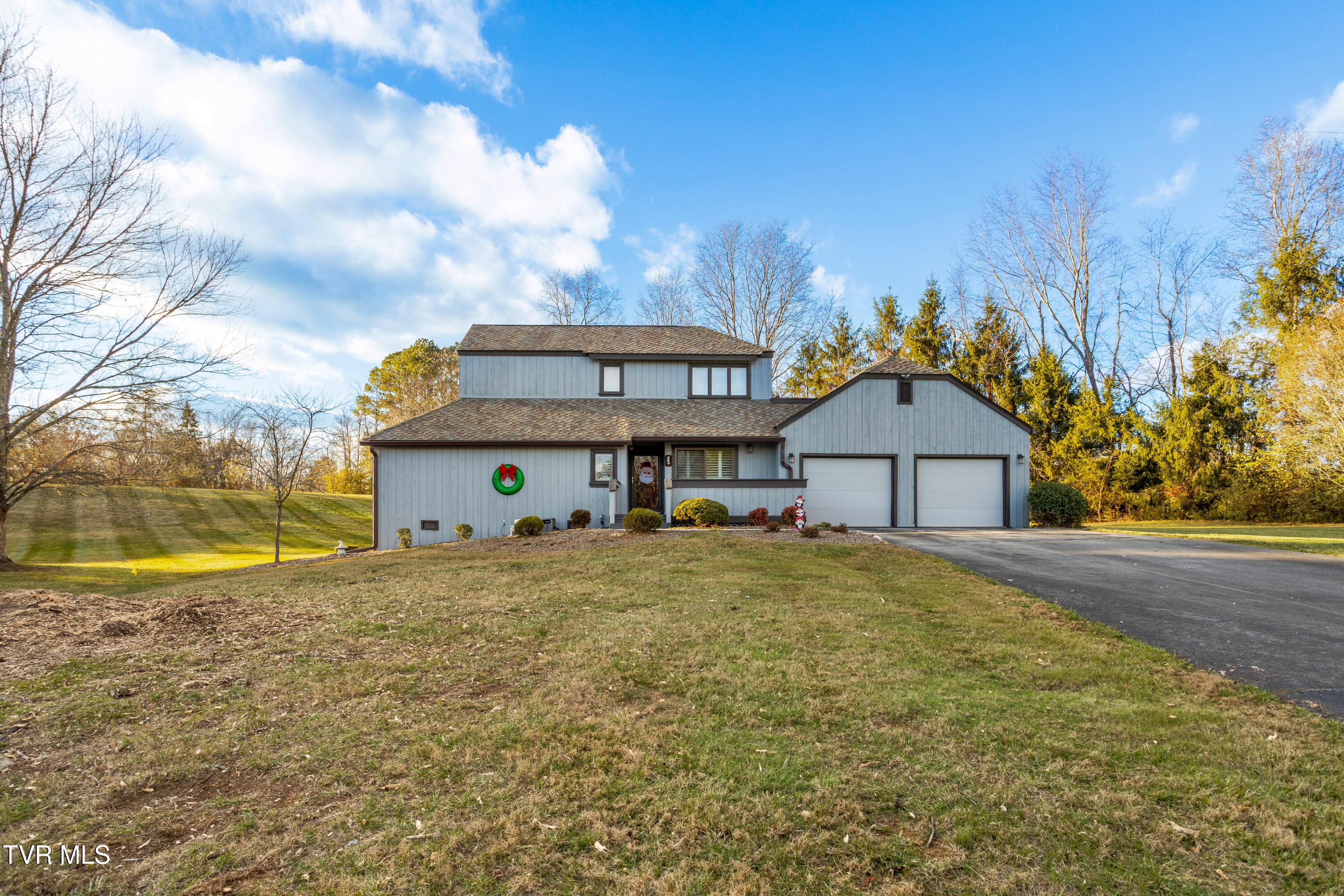 264 South Hampton Drive, 1