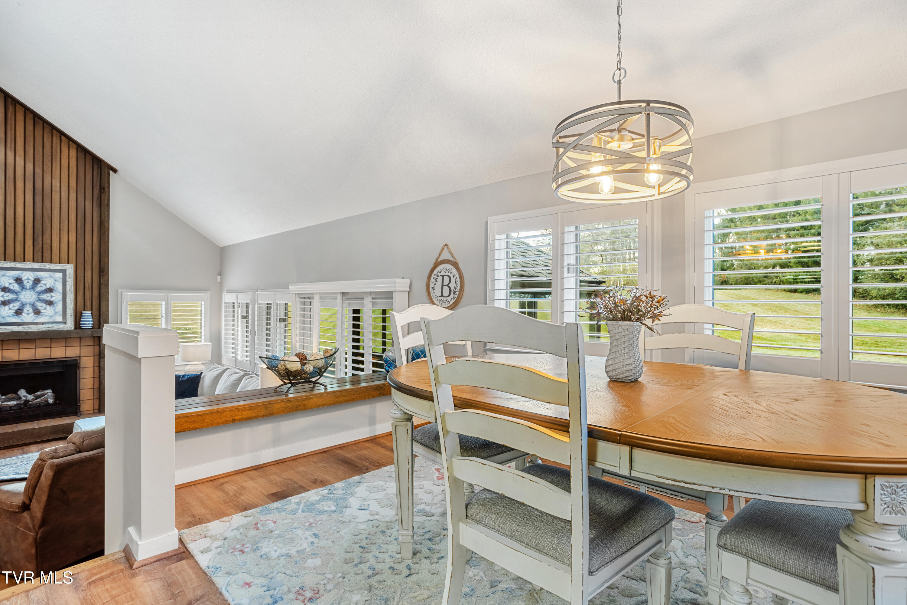 264 South Hampton Drive, 1