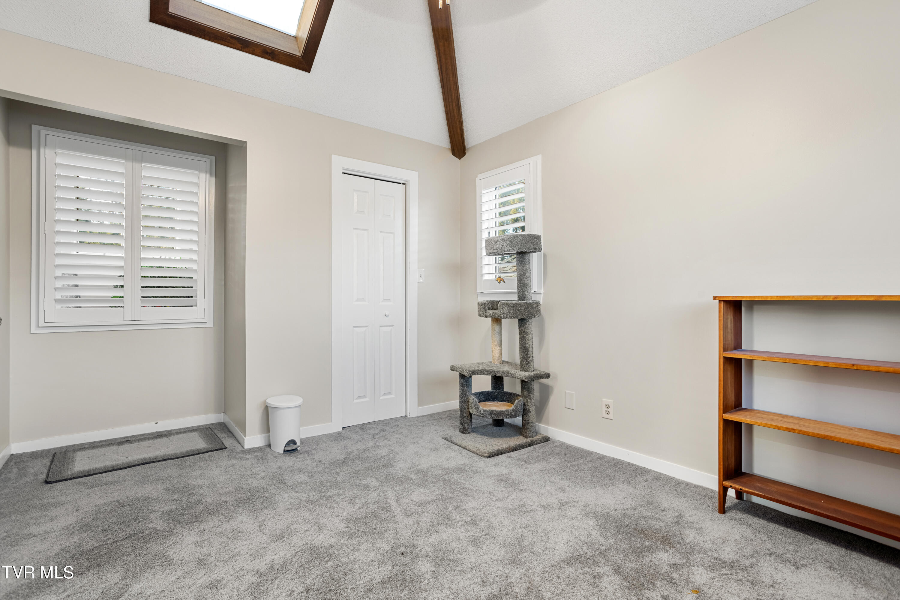 264 South Hampton Drive, 1