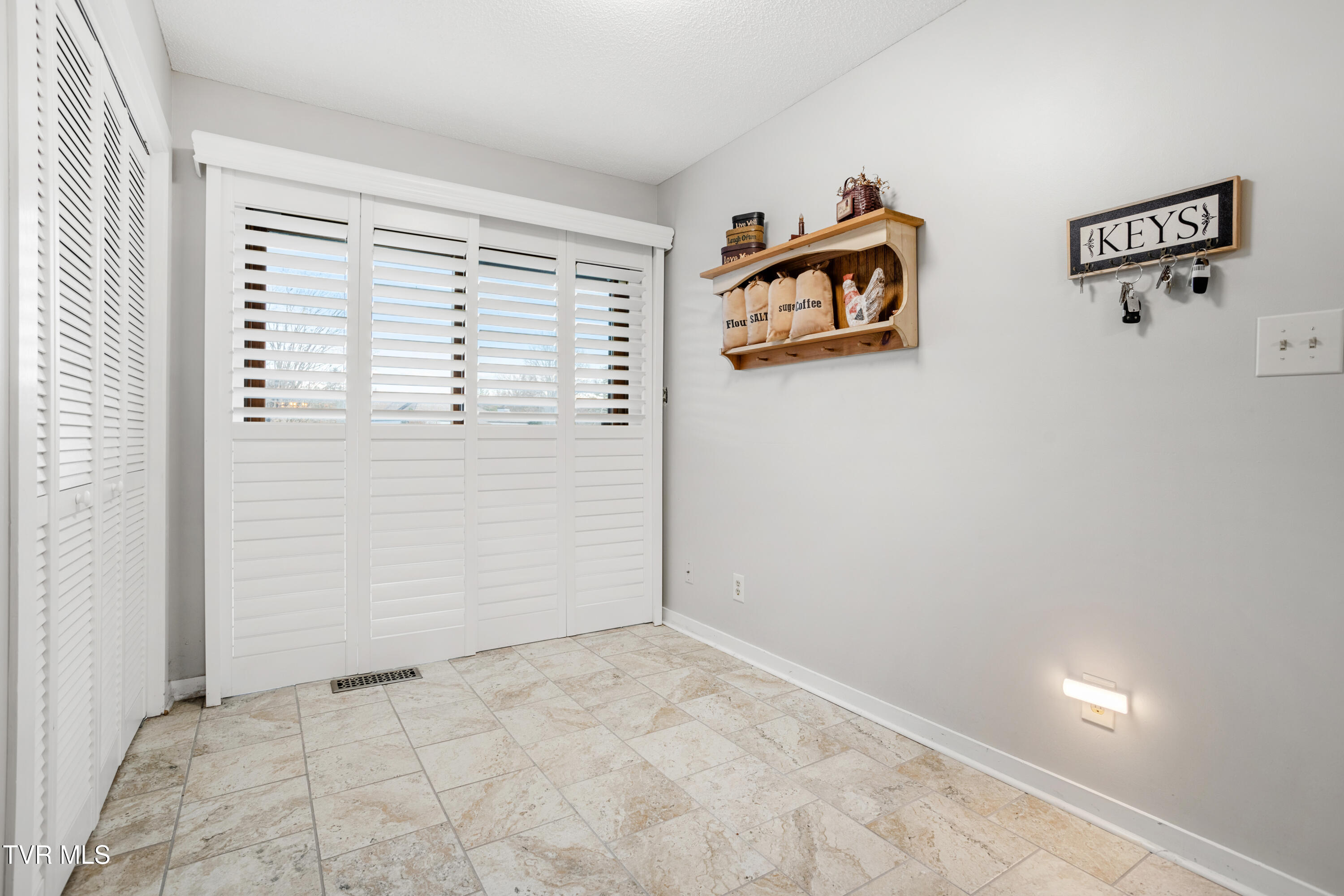 264 South Hampton Drive, 1
