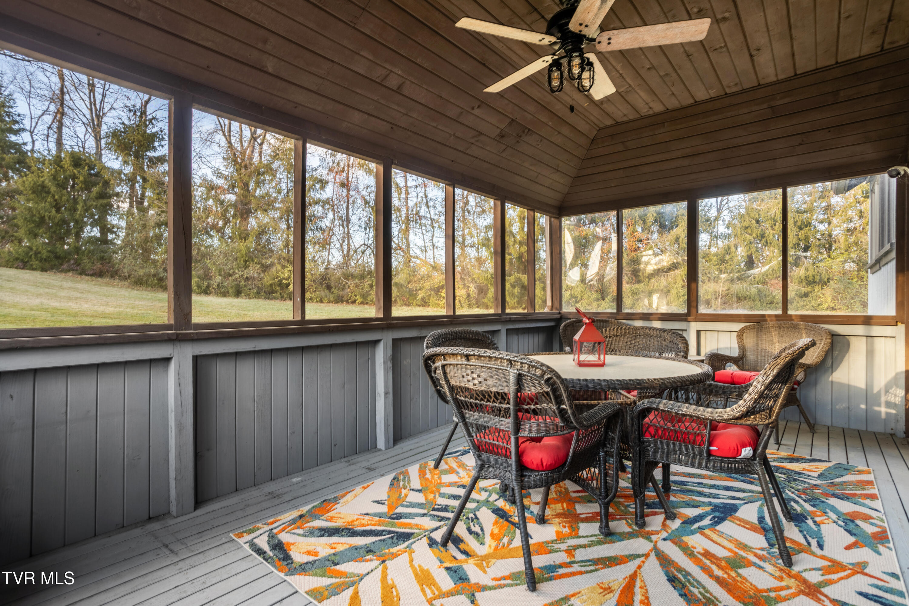 264 South Hampton Drive, 1