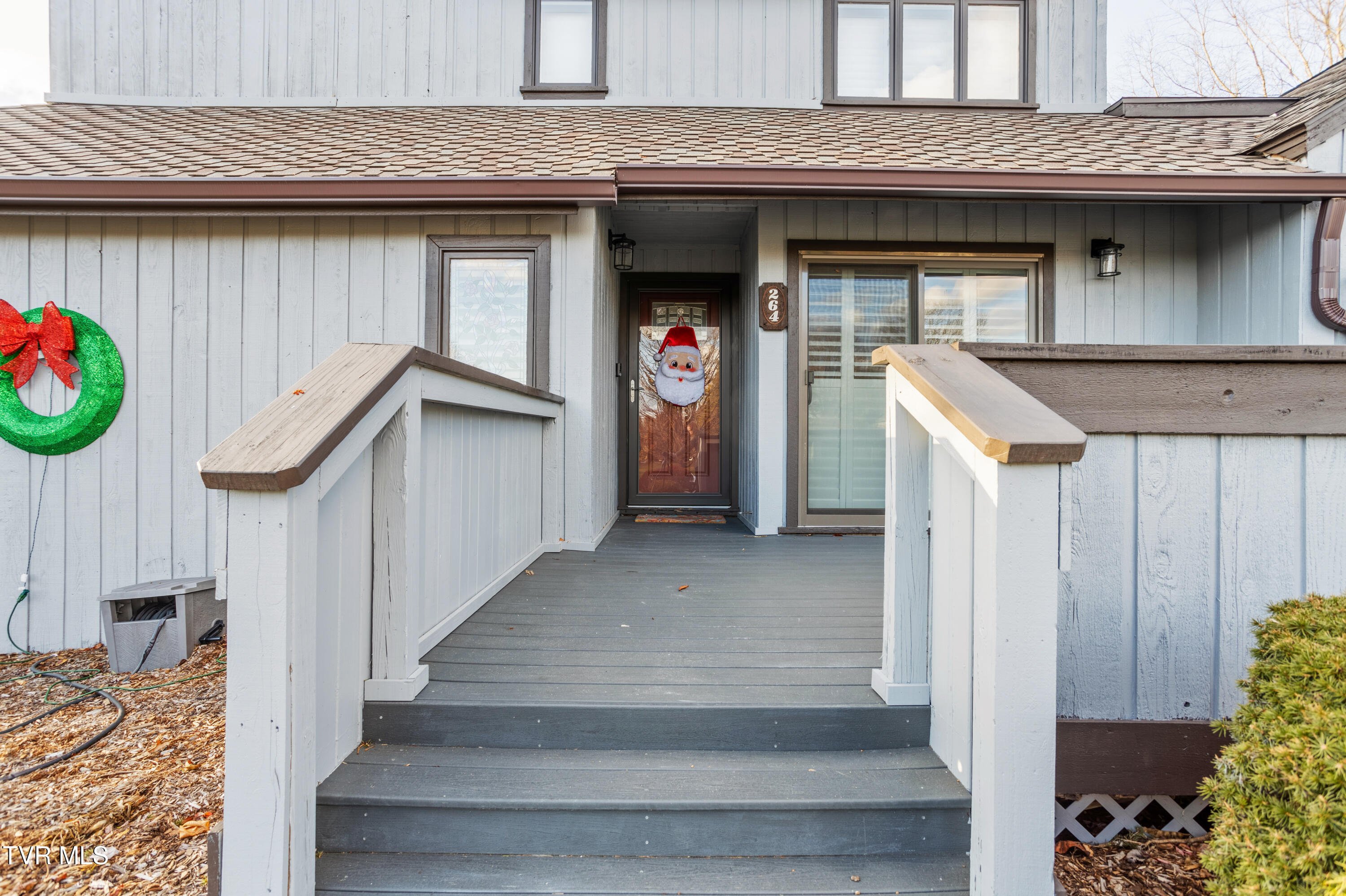 264 South Hampton Drive, 1