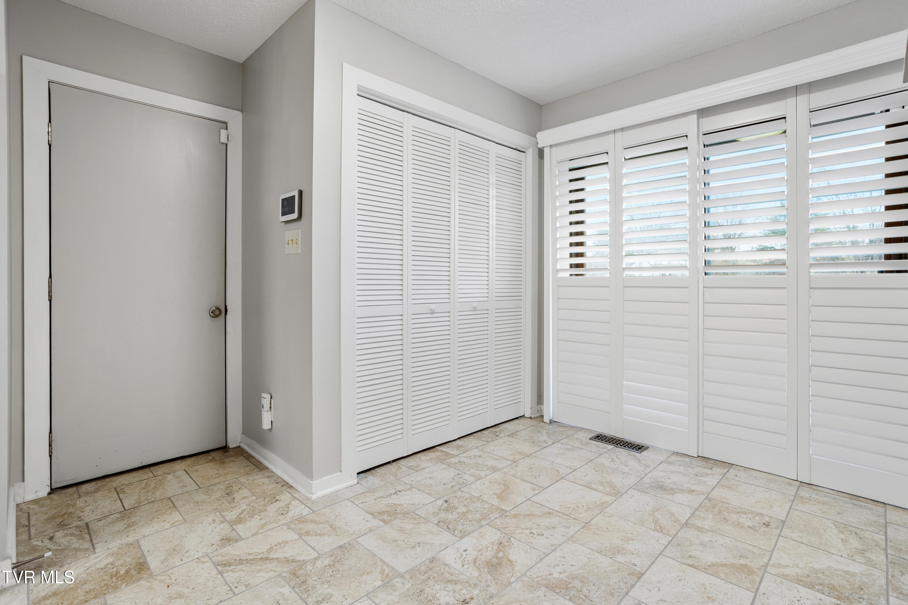 264 South Hampton Drive, 1