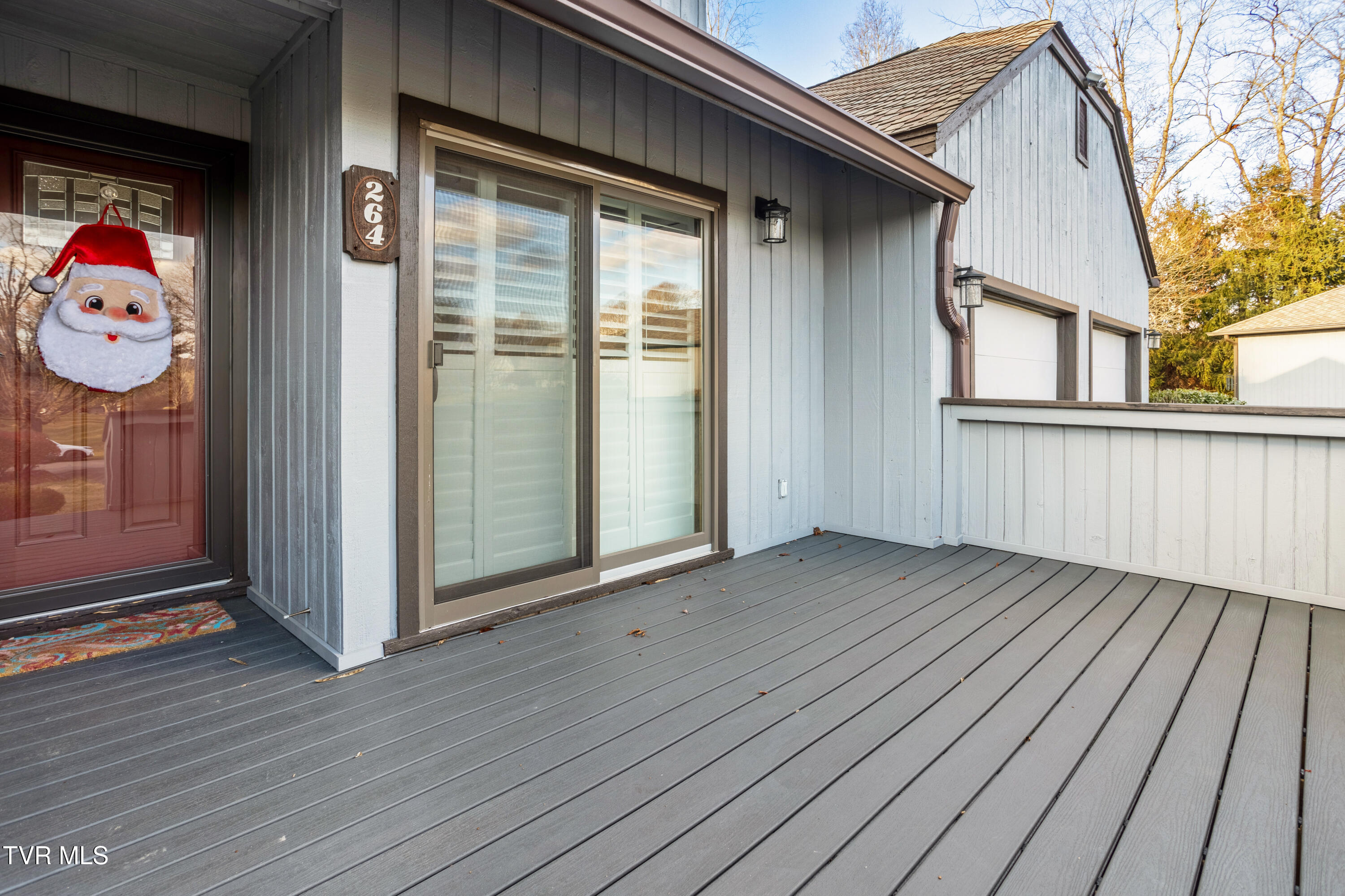 264 South Hampton Drive, 1