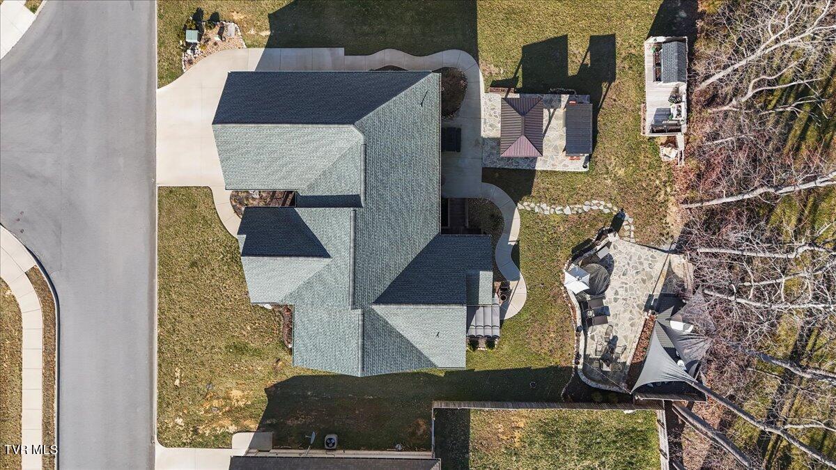 1527 Meadow Creek Lane