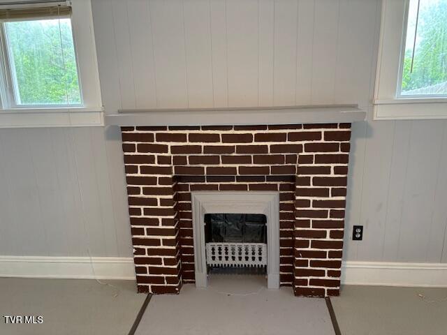 300 East Cedar Street