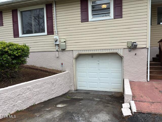 300 East Cedar Street