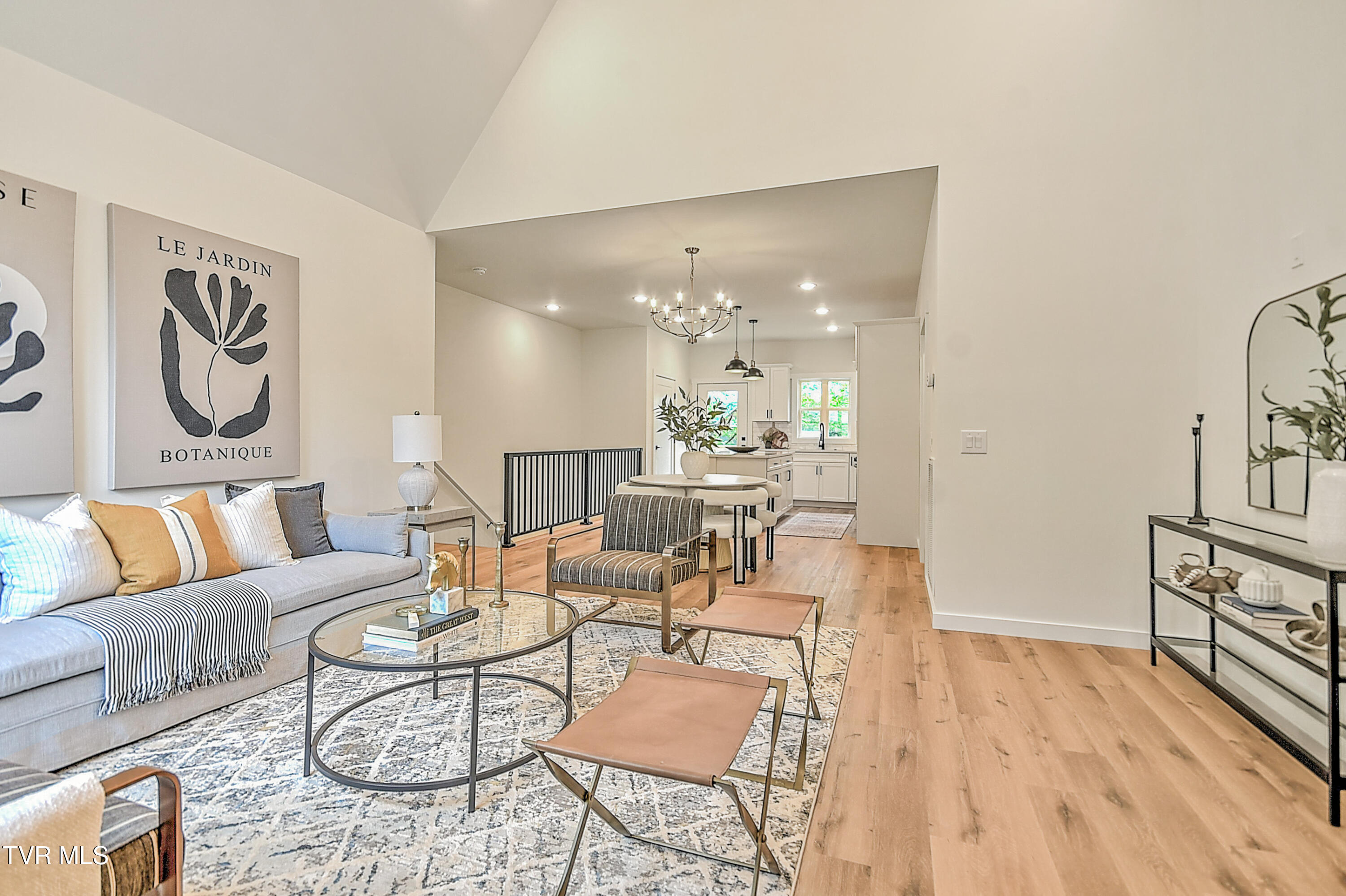 425 Arlington Avenue