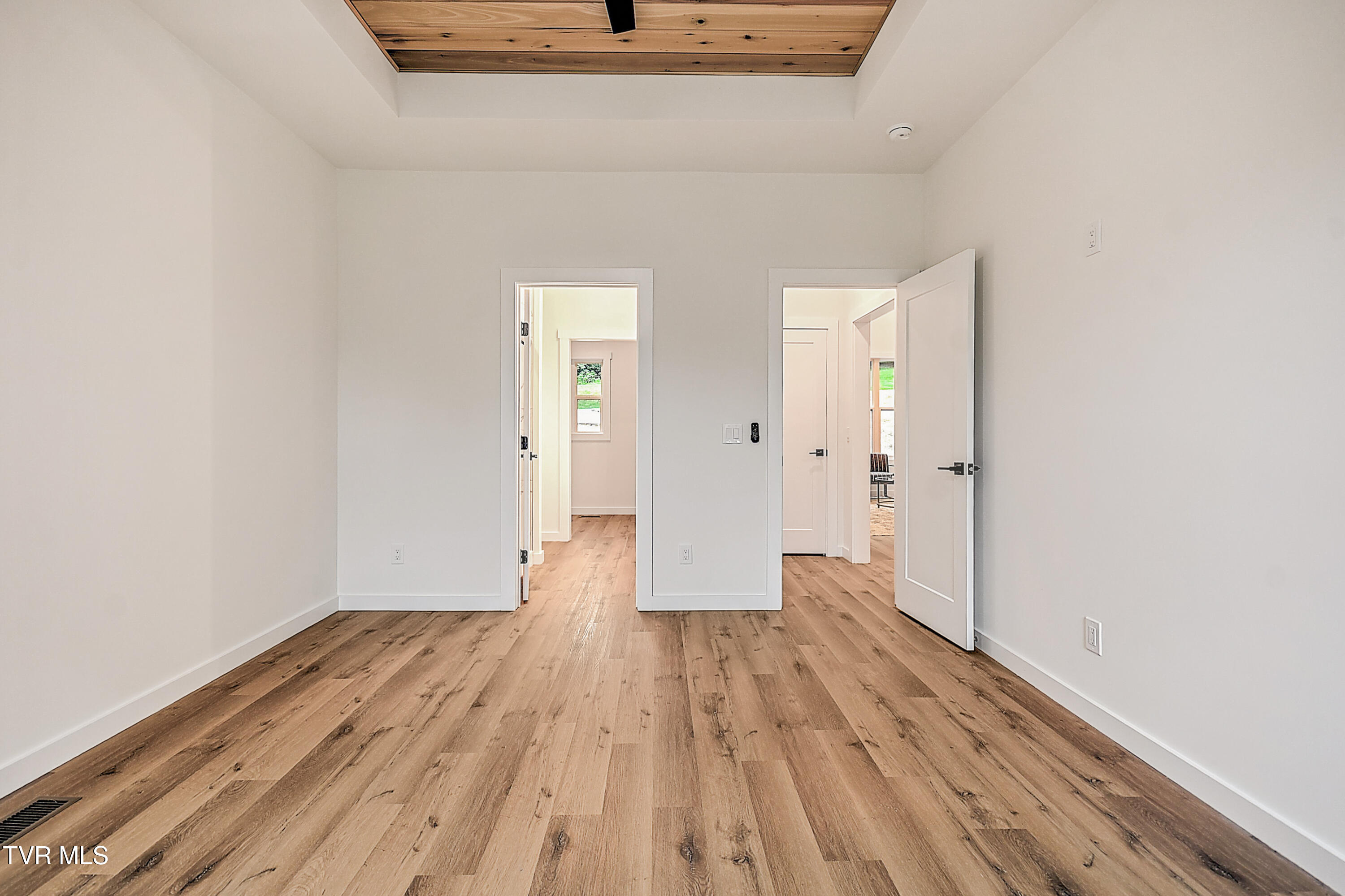425 Arlington Avenue