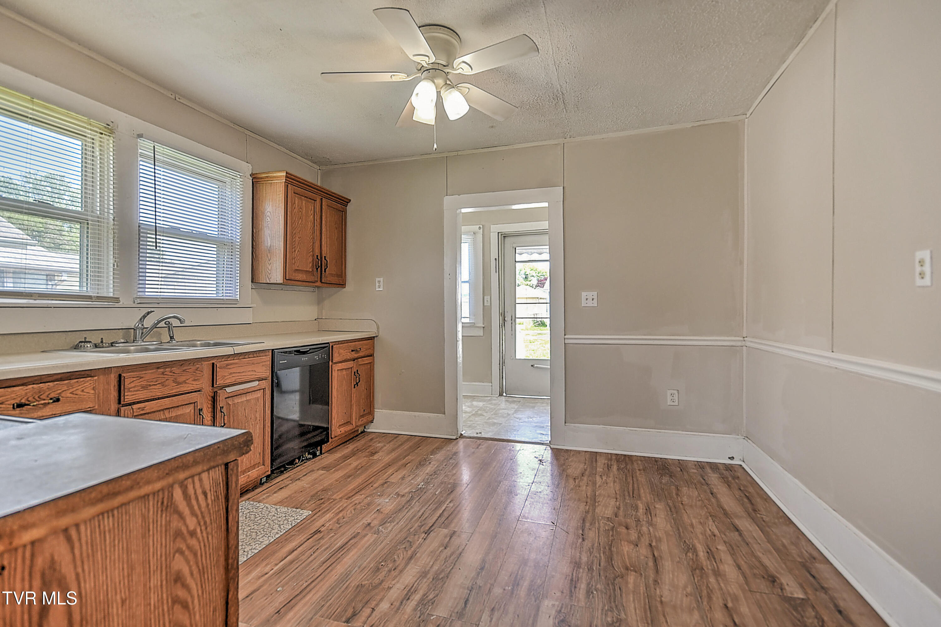 1725 Highland Street