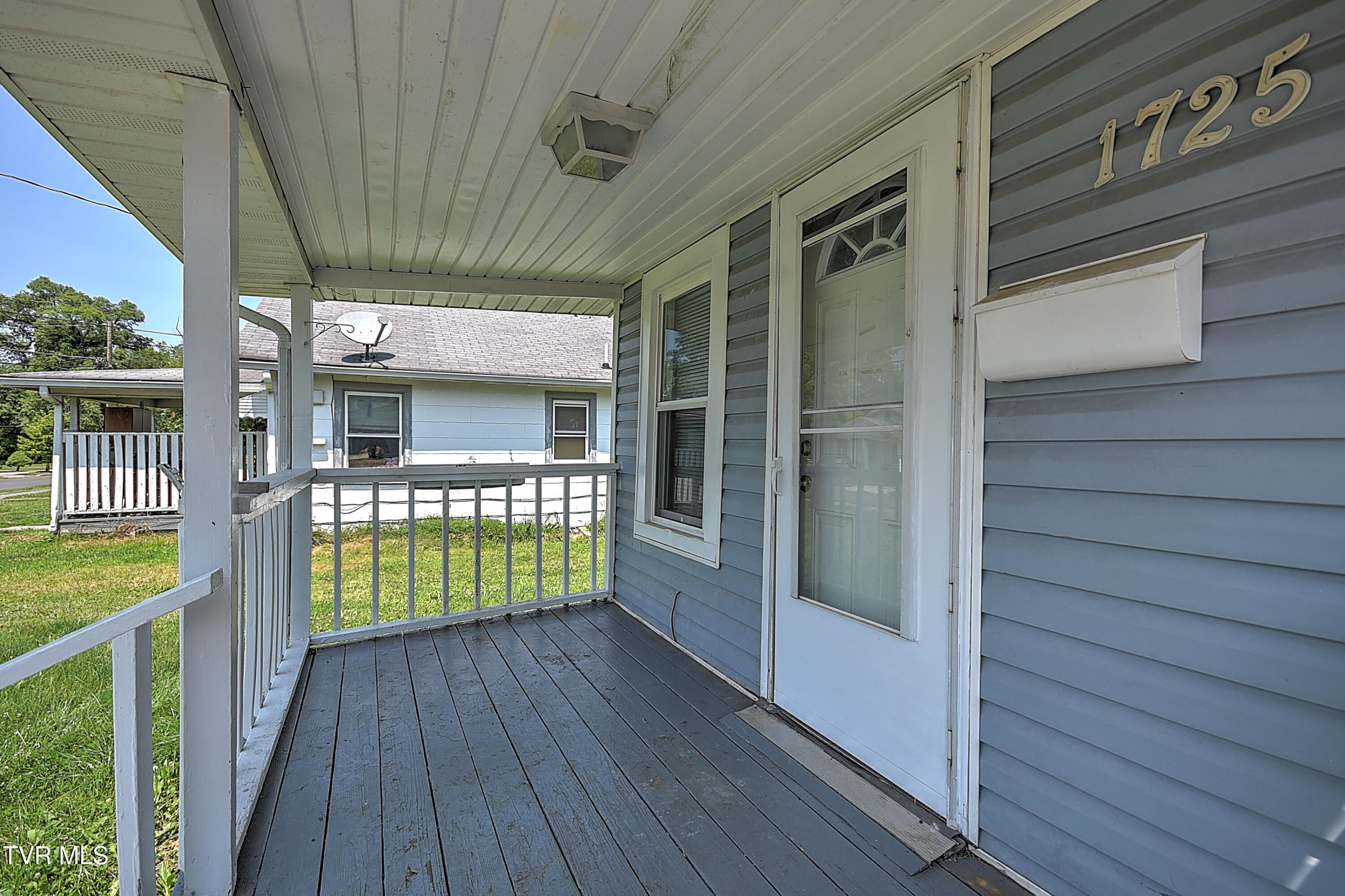 1725 Highland Street