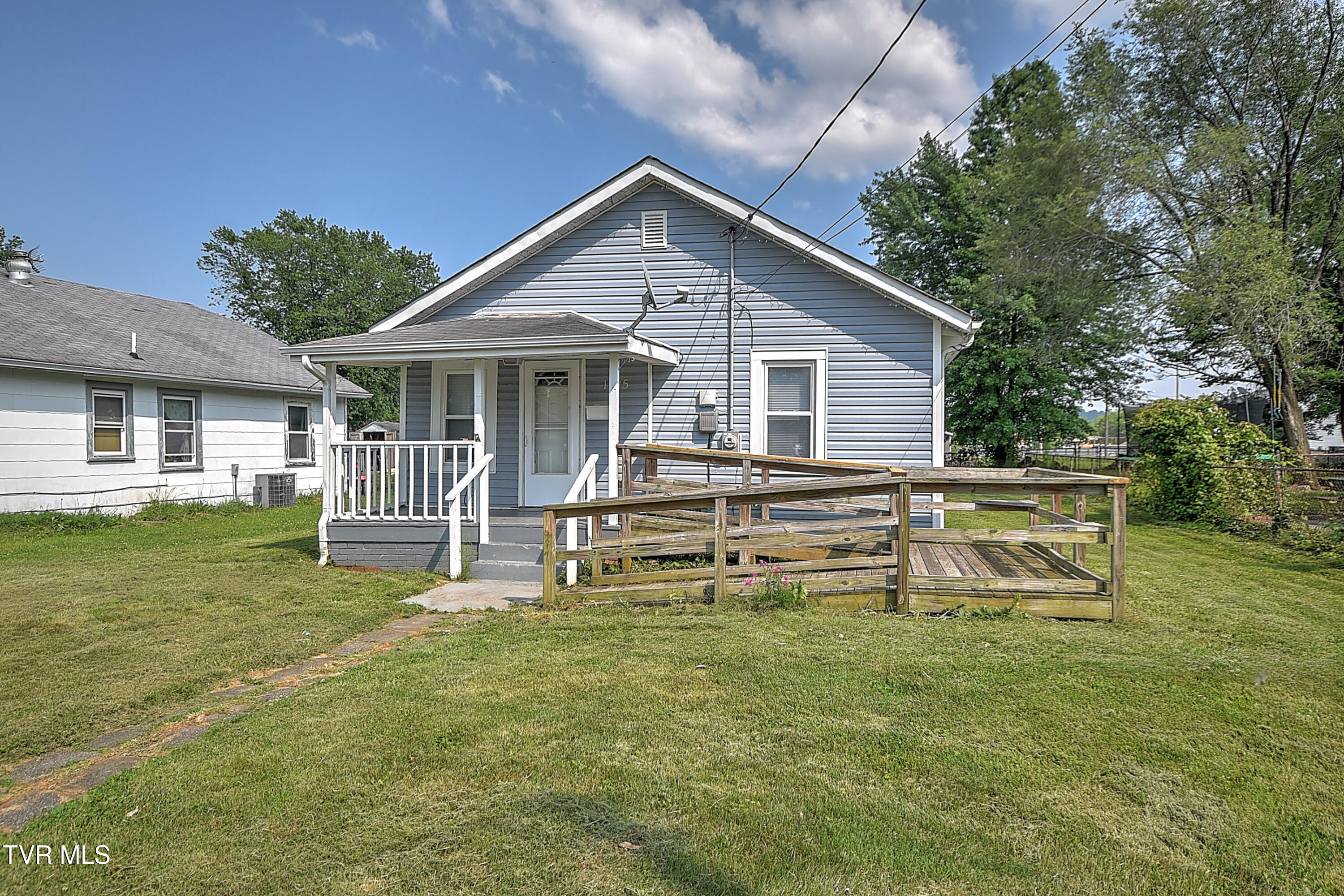 1725 Highland Street