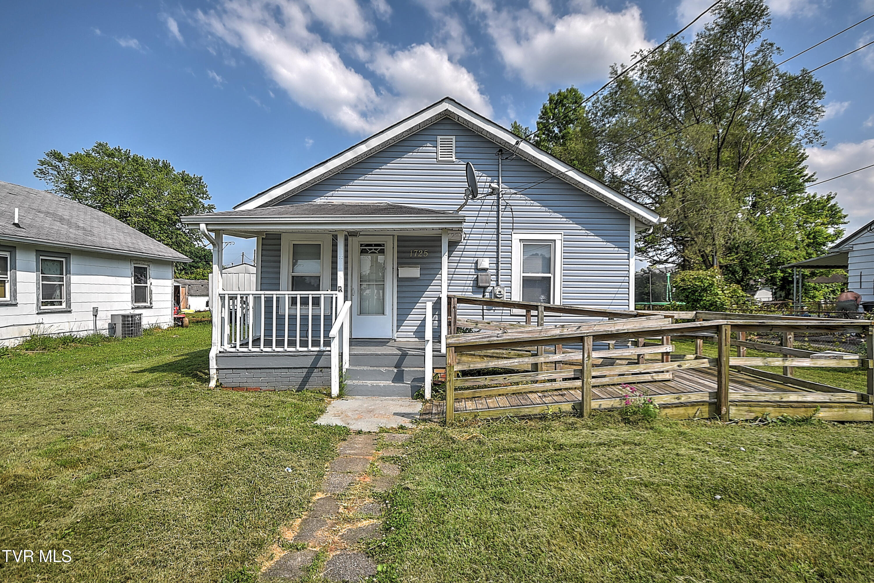 1725 Highland Street