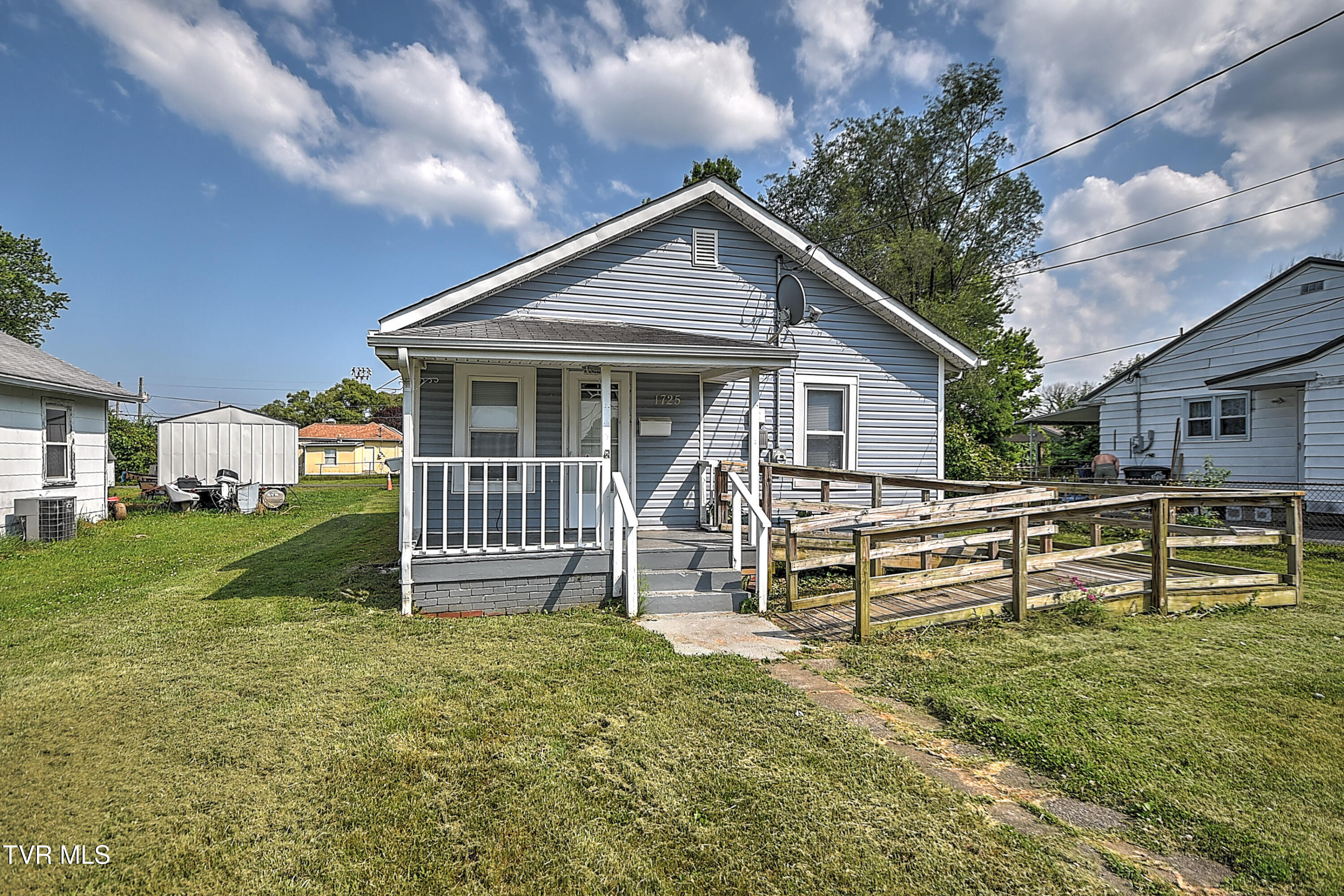 1725 Highland Street