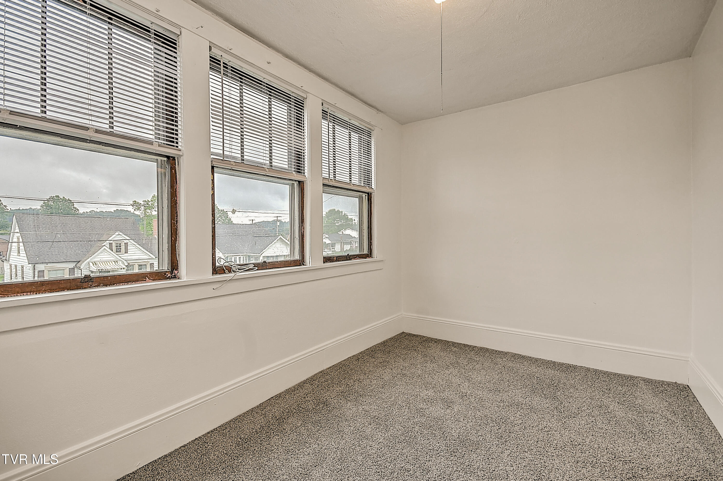 1149 Moorland Avenue