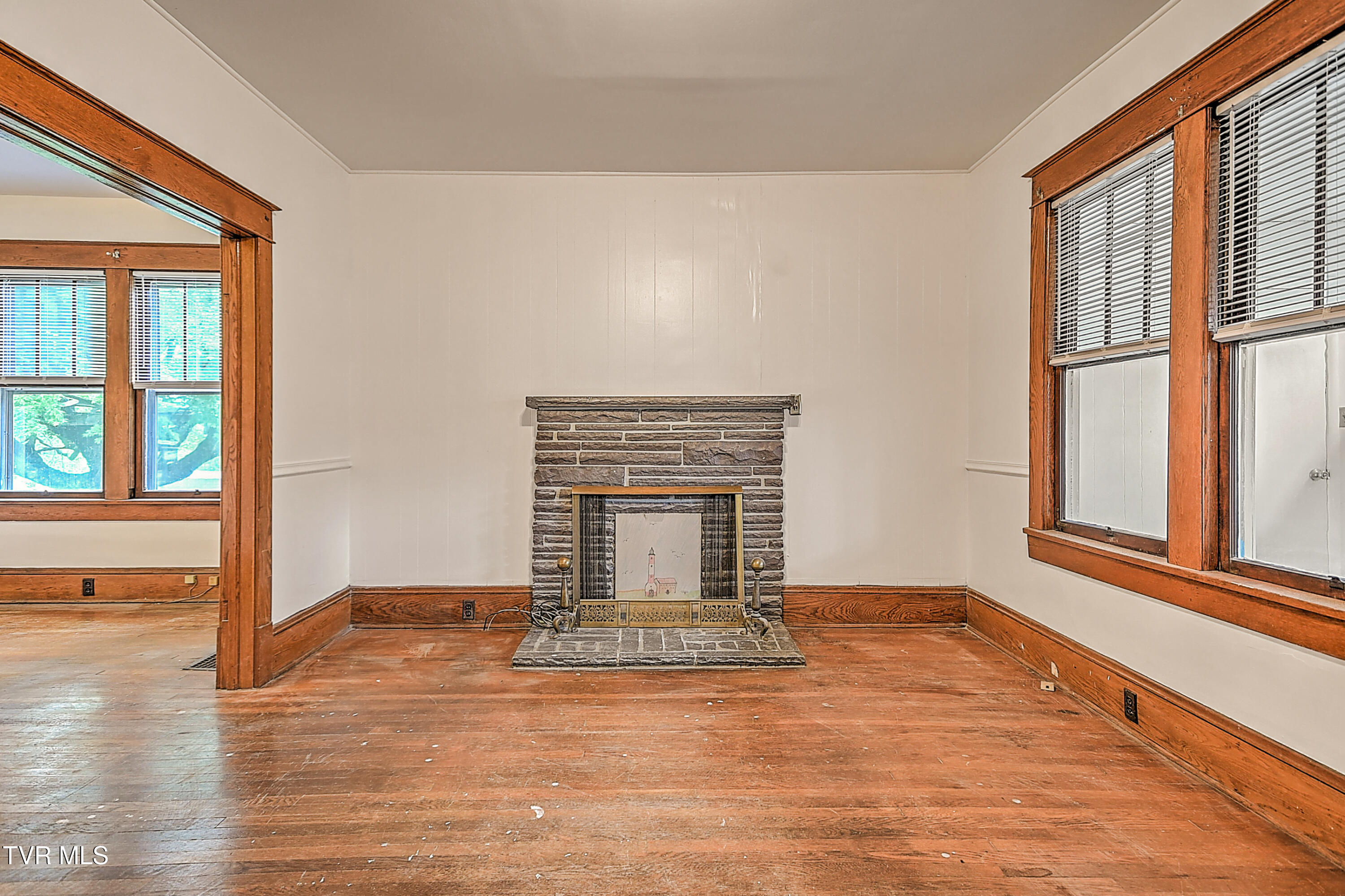 1149 Moorland Avenue