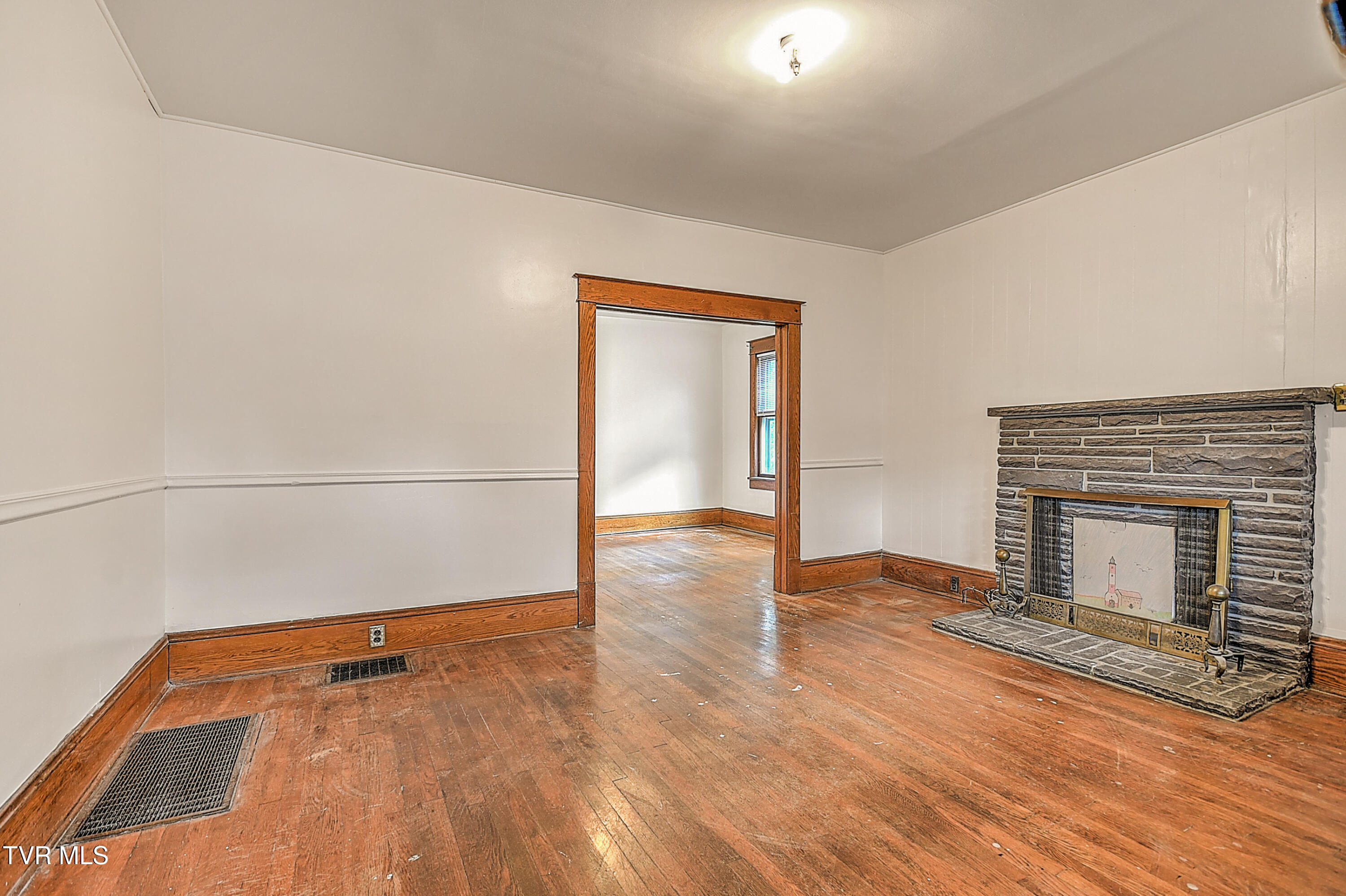 1149 Moorland Avenue