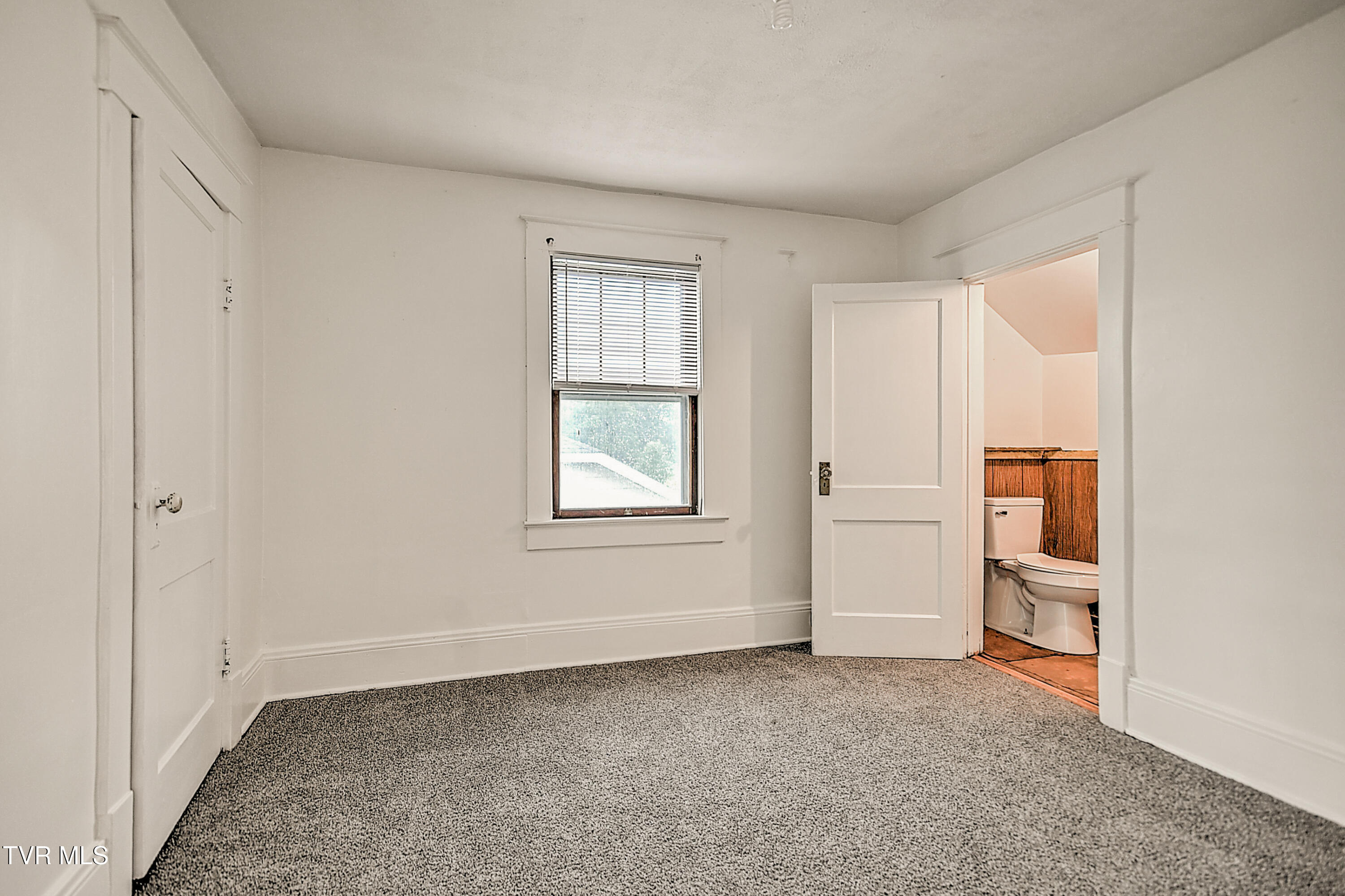 1149 Moorland Avenue