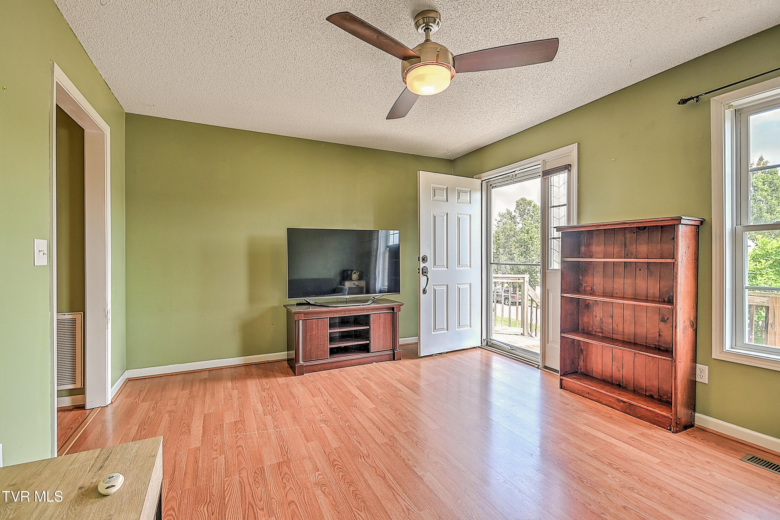 49 Tulip Grove Circle, 6