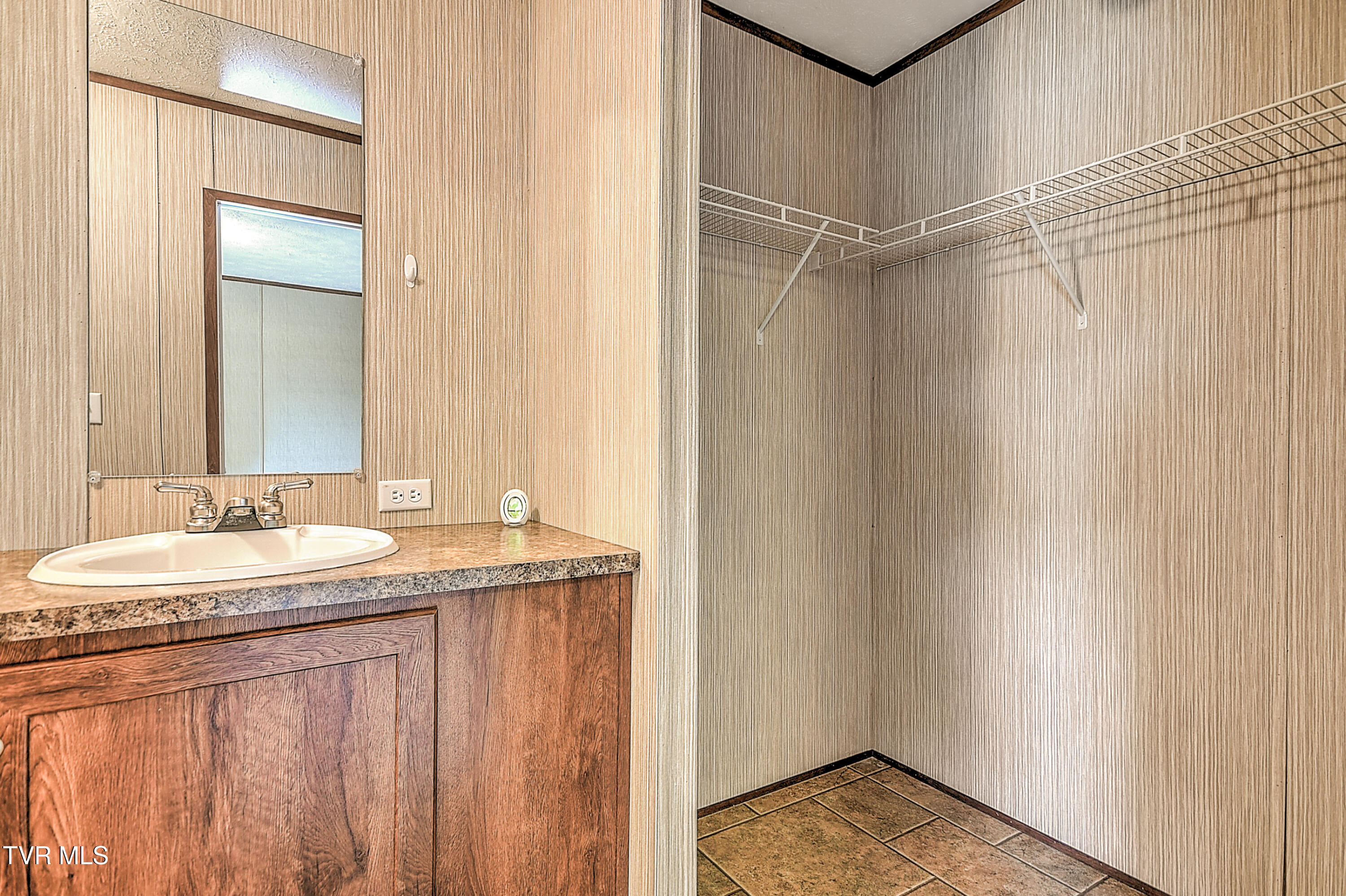 1085 Shackleford Road