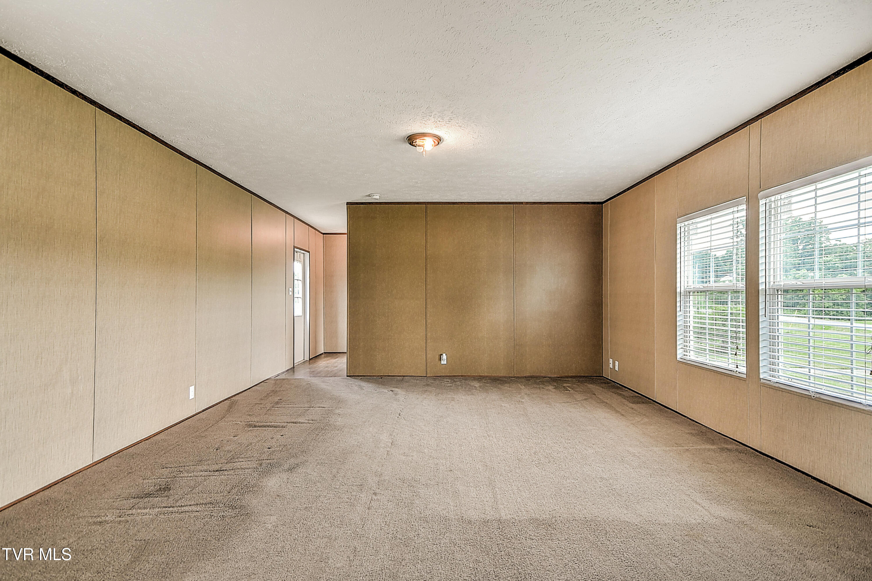 1085 Shackleford Road