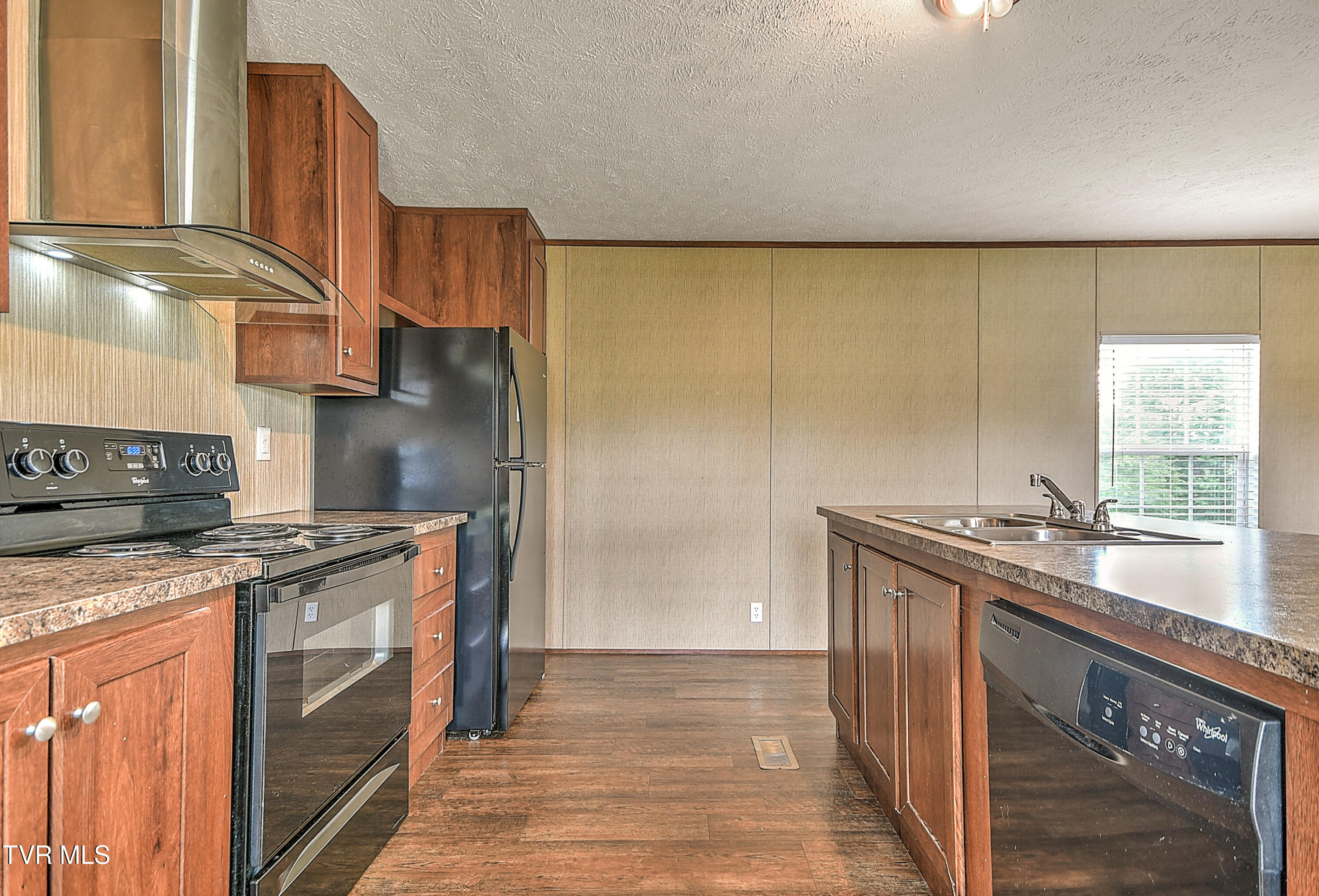 1085 Shackleford Road