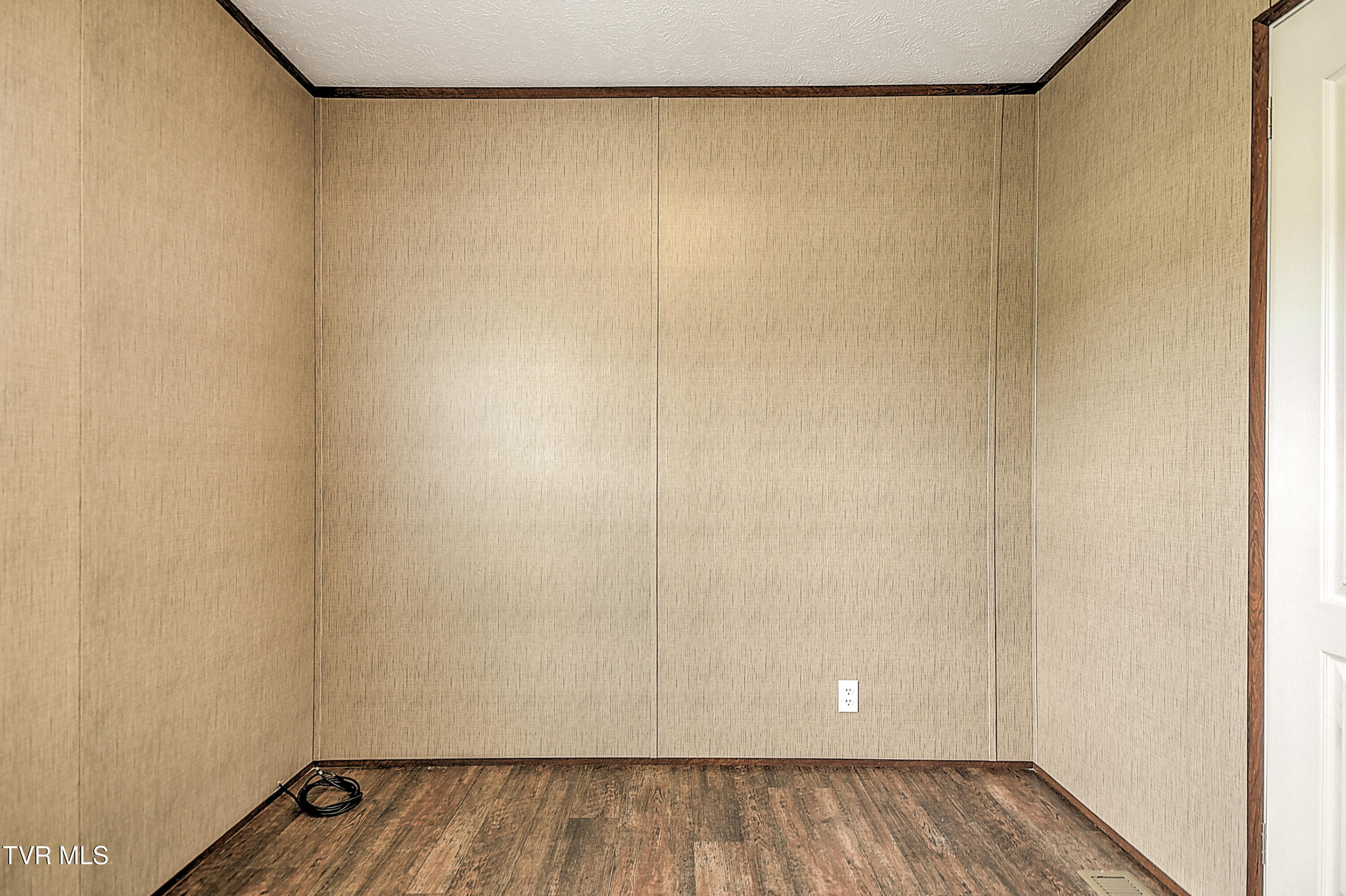 1085 Shackleford Road