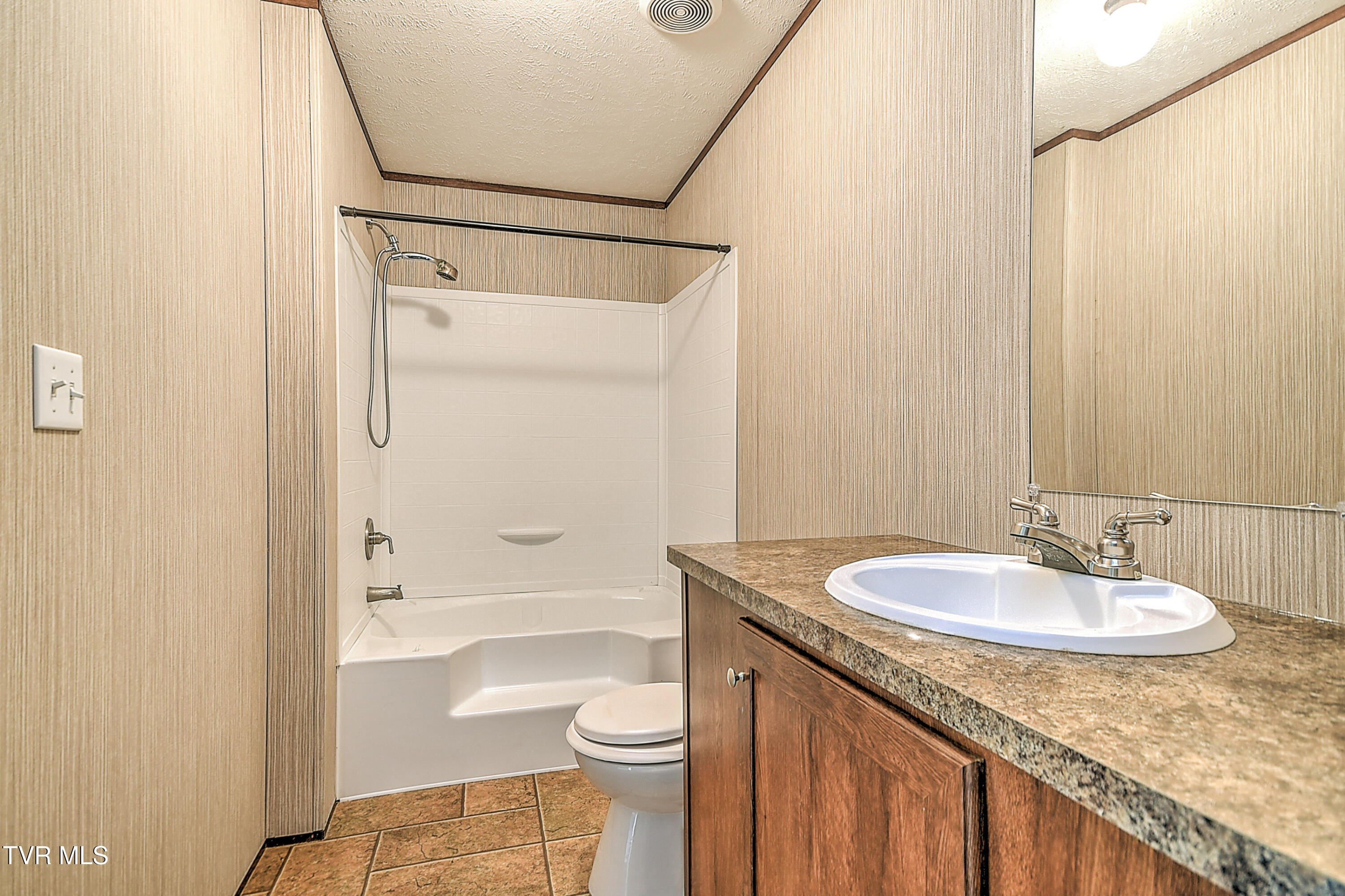 1085 Shackleford Road