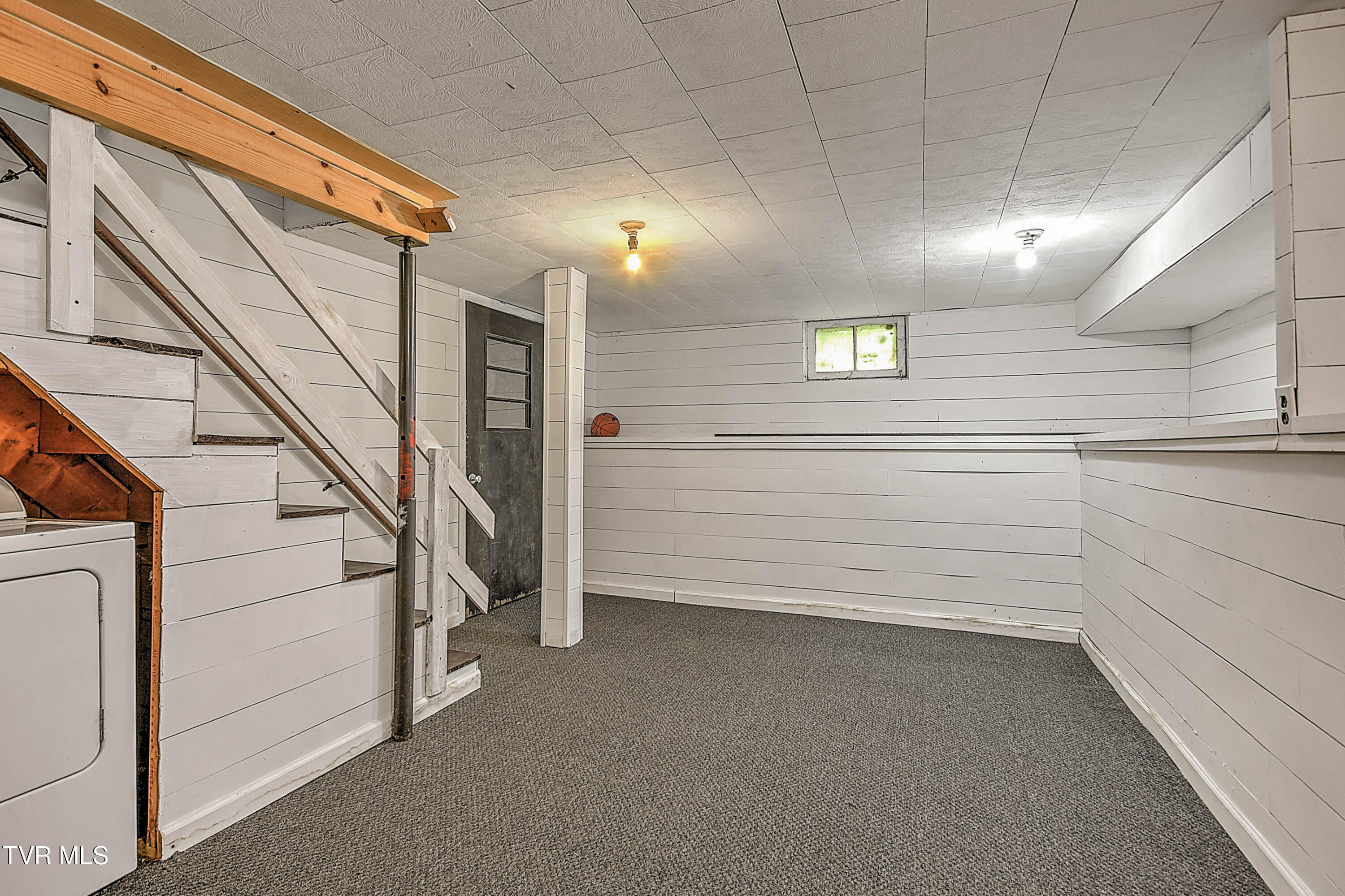 1057 Moorland Avenue