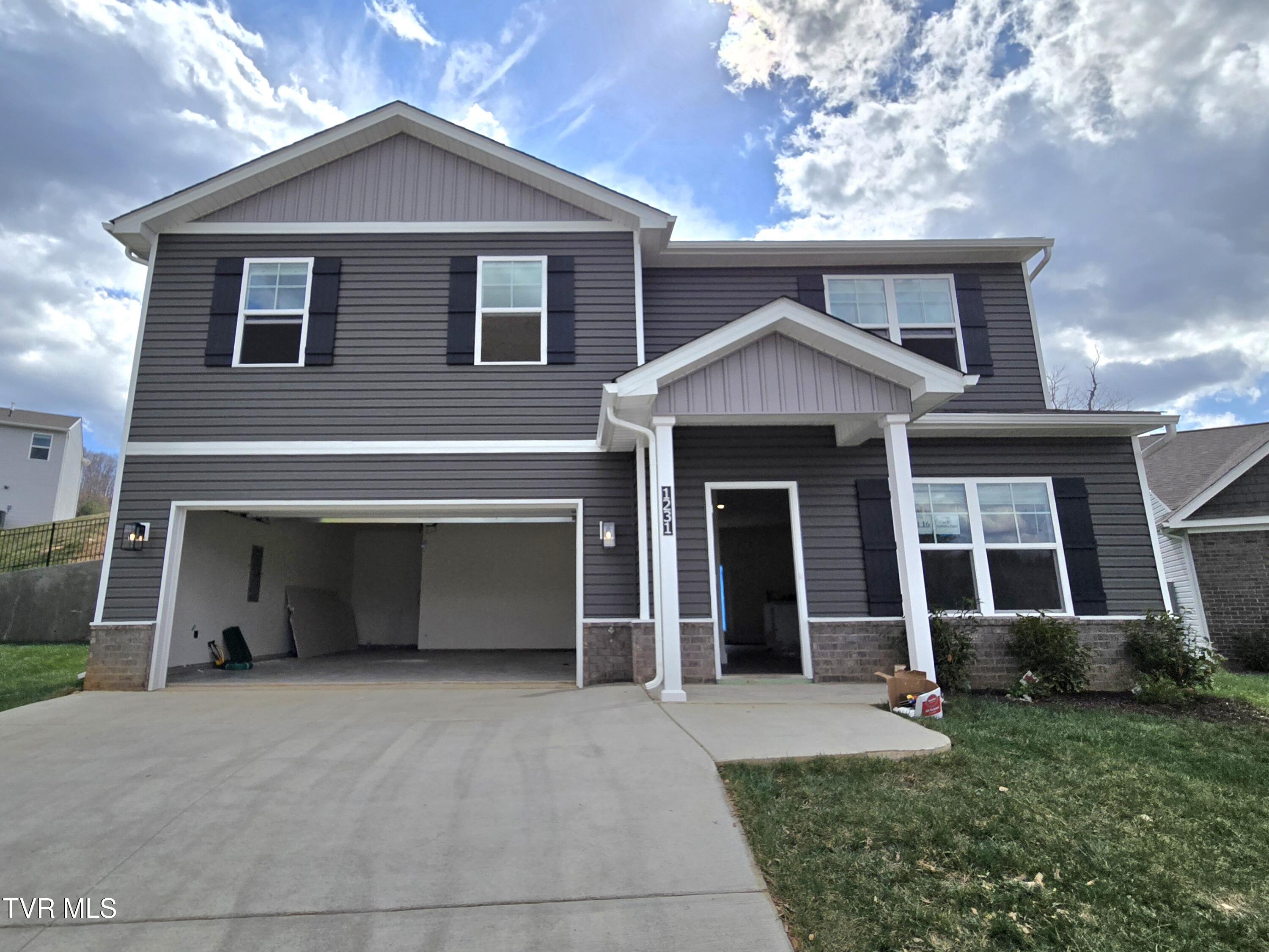 1231 Downing Place