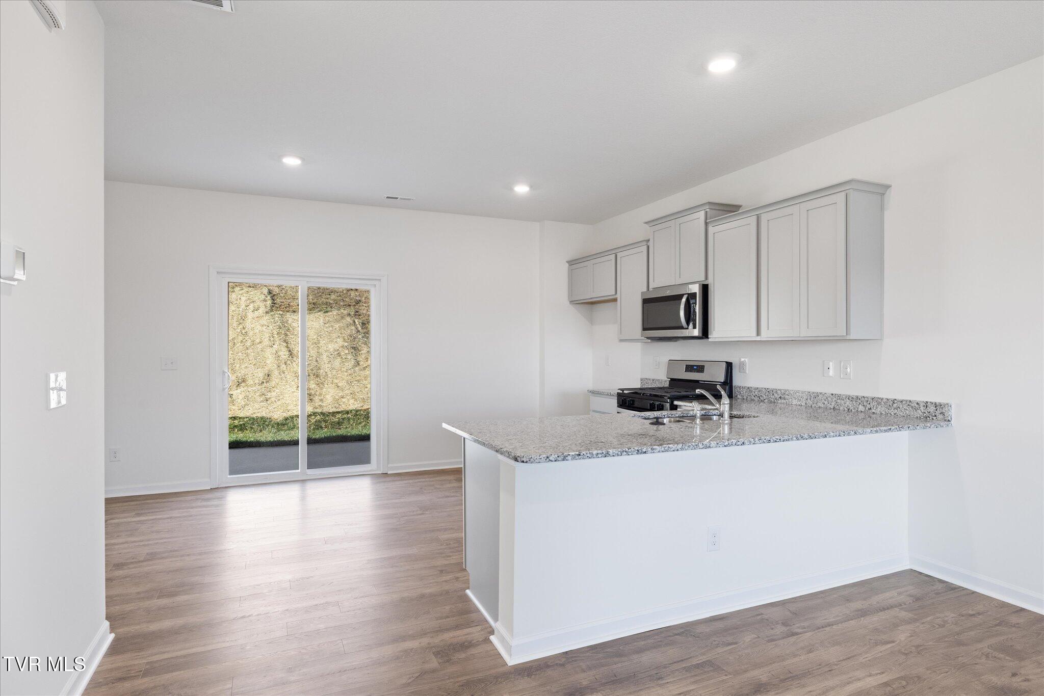 1231 Downing Place