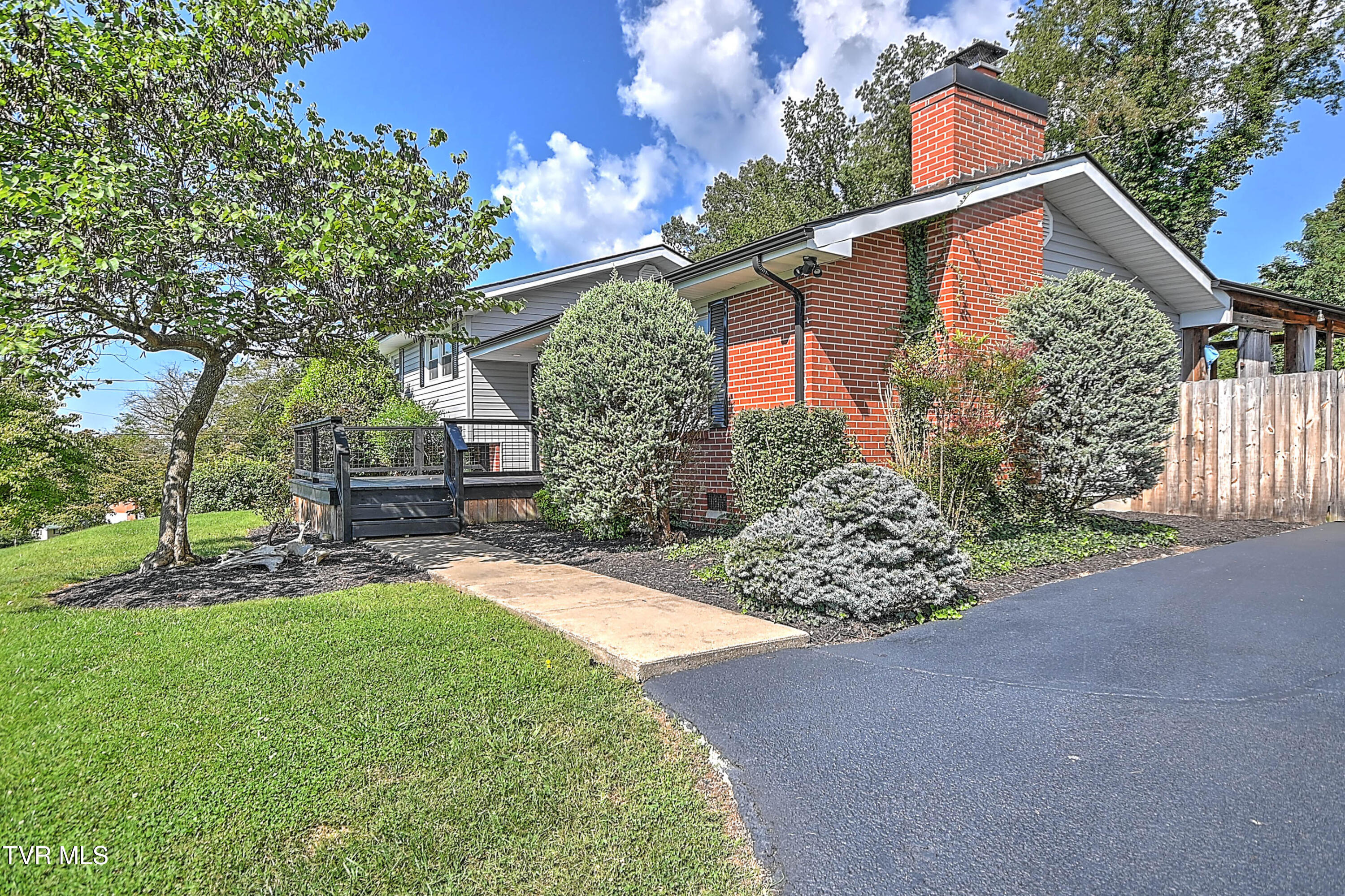 221 Woodbine Road