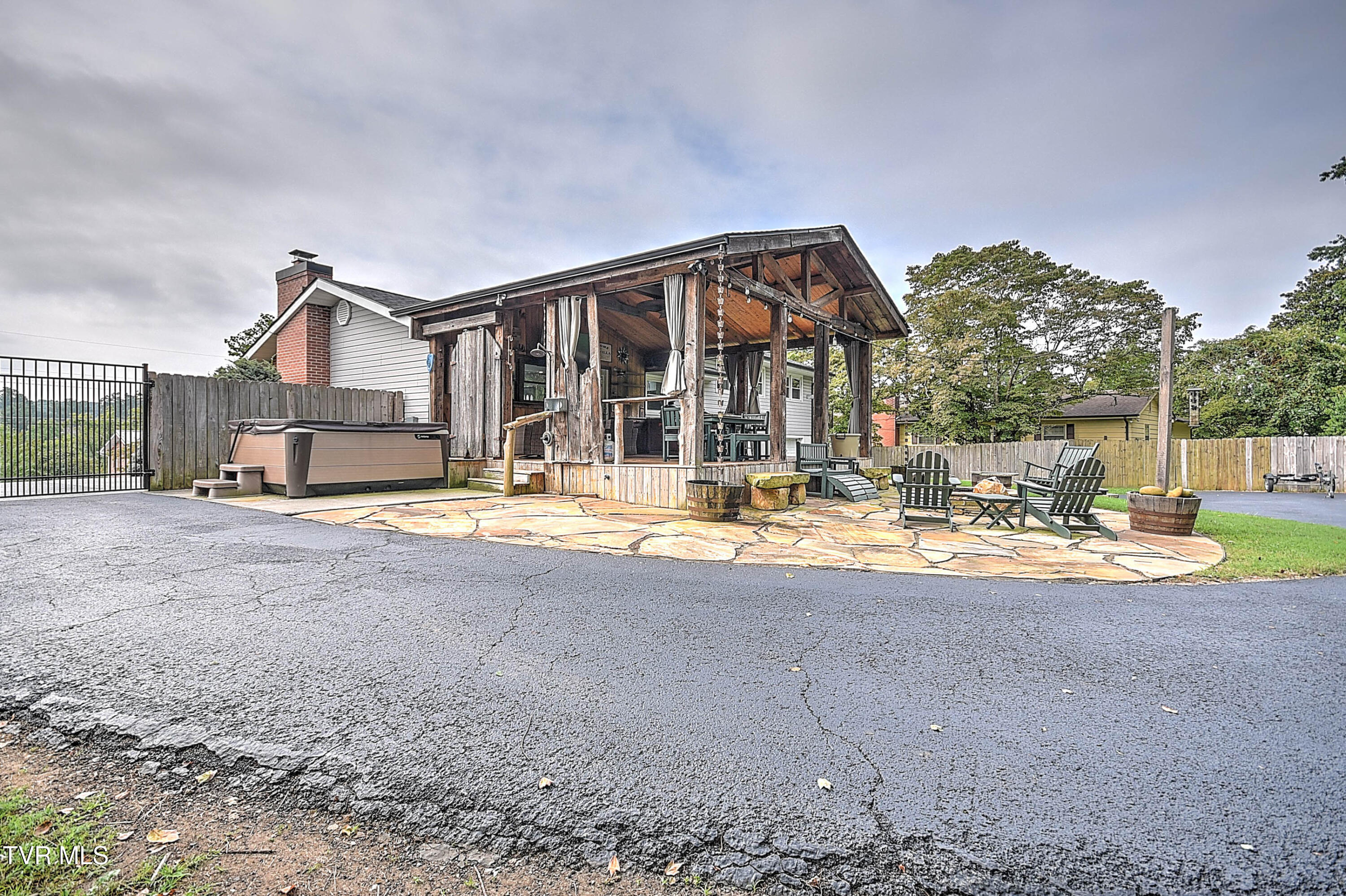221 Woodbine Road