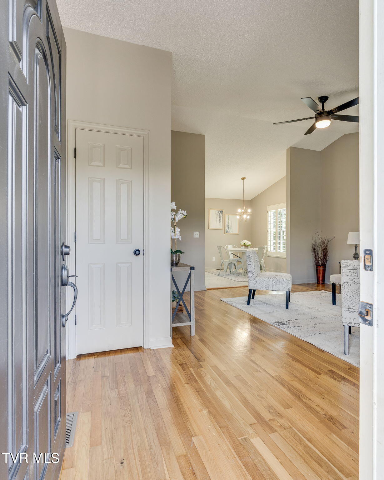 115 Mockingbird Place