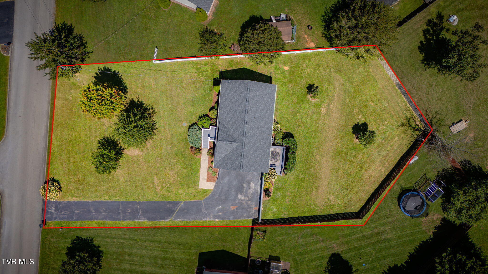 115 Mockingbird Place