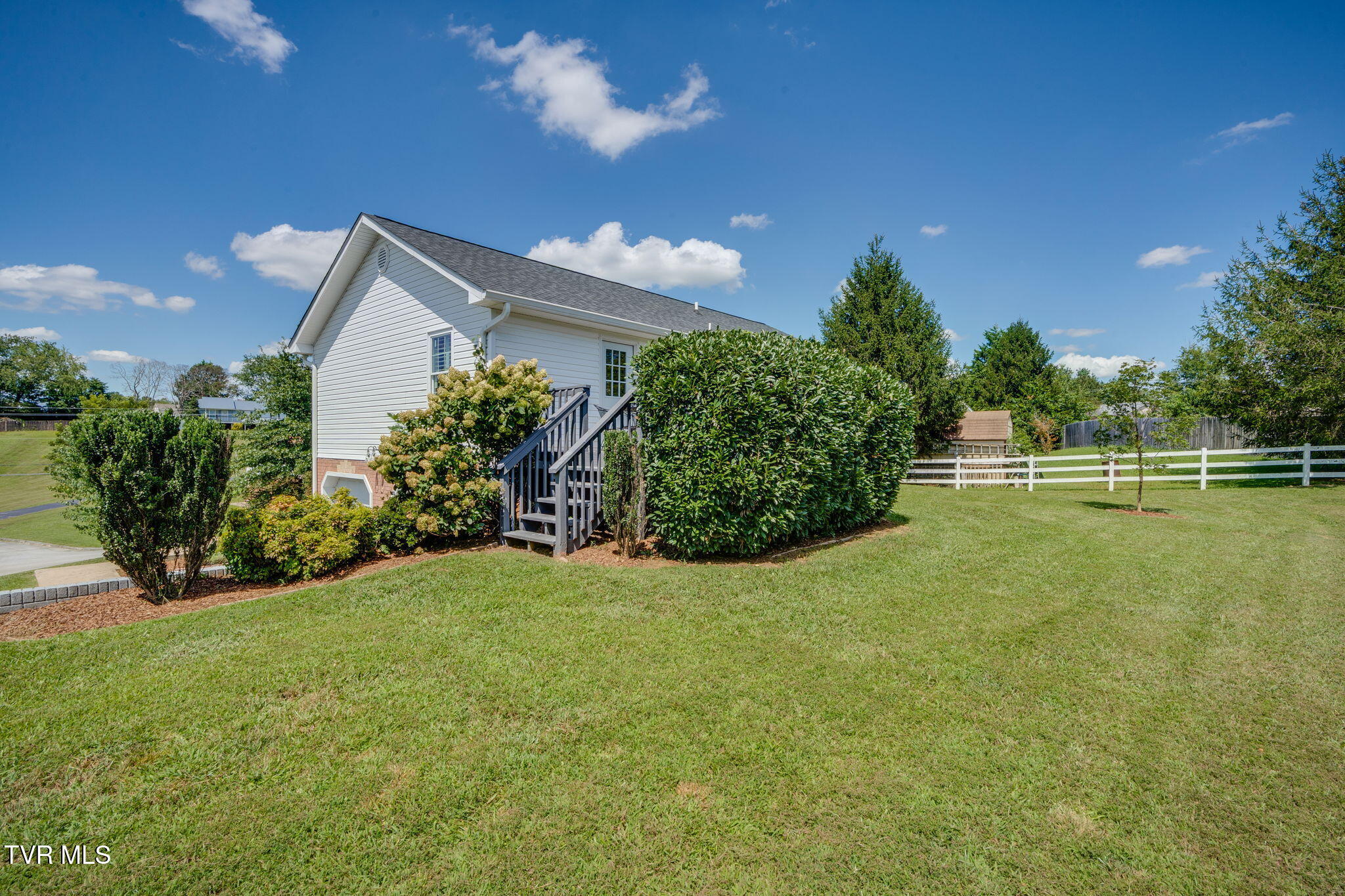 115 Mockingbird Place