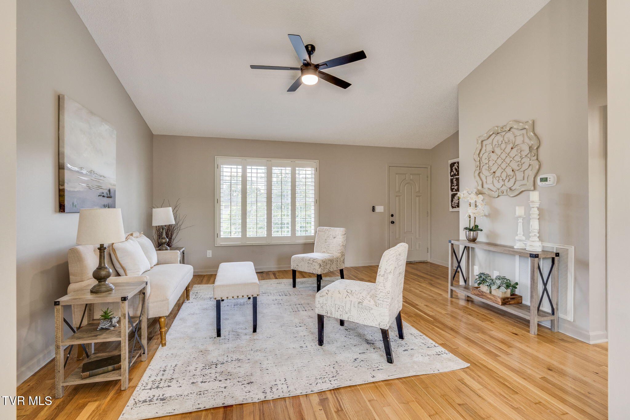 115 Mockingbird Place