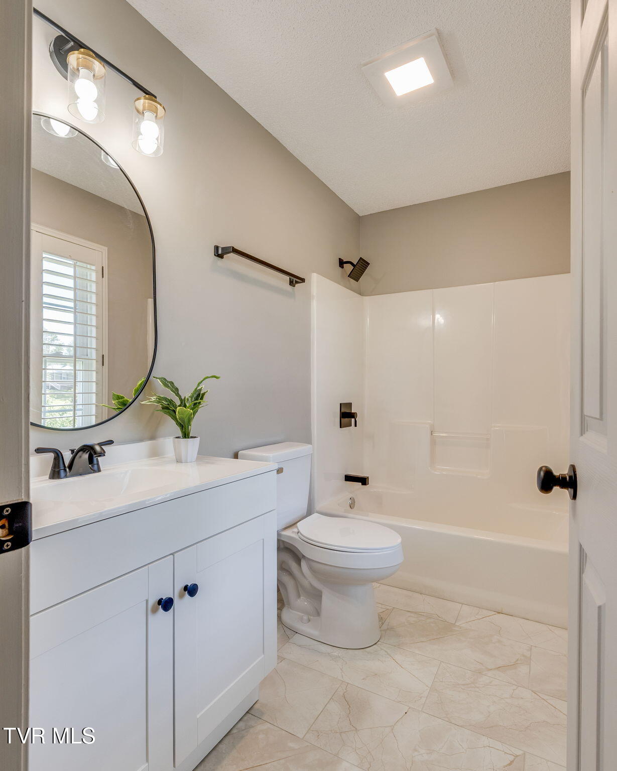 115 Mockingbird Place