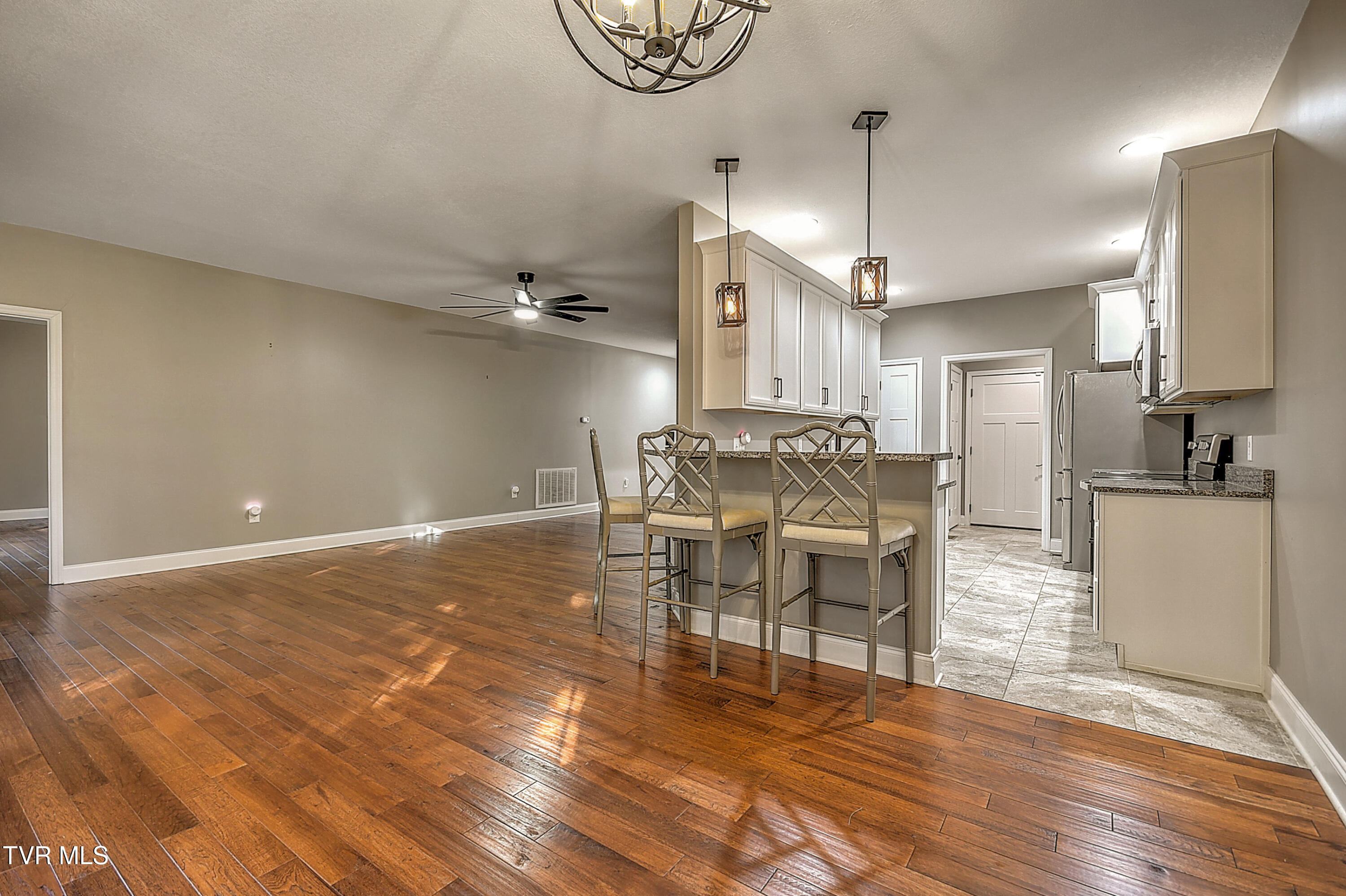 249 Oak View Circle, Bristol