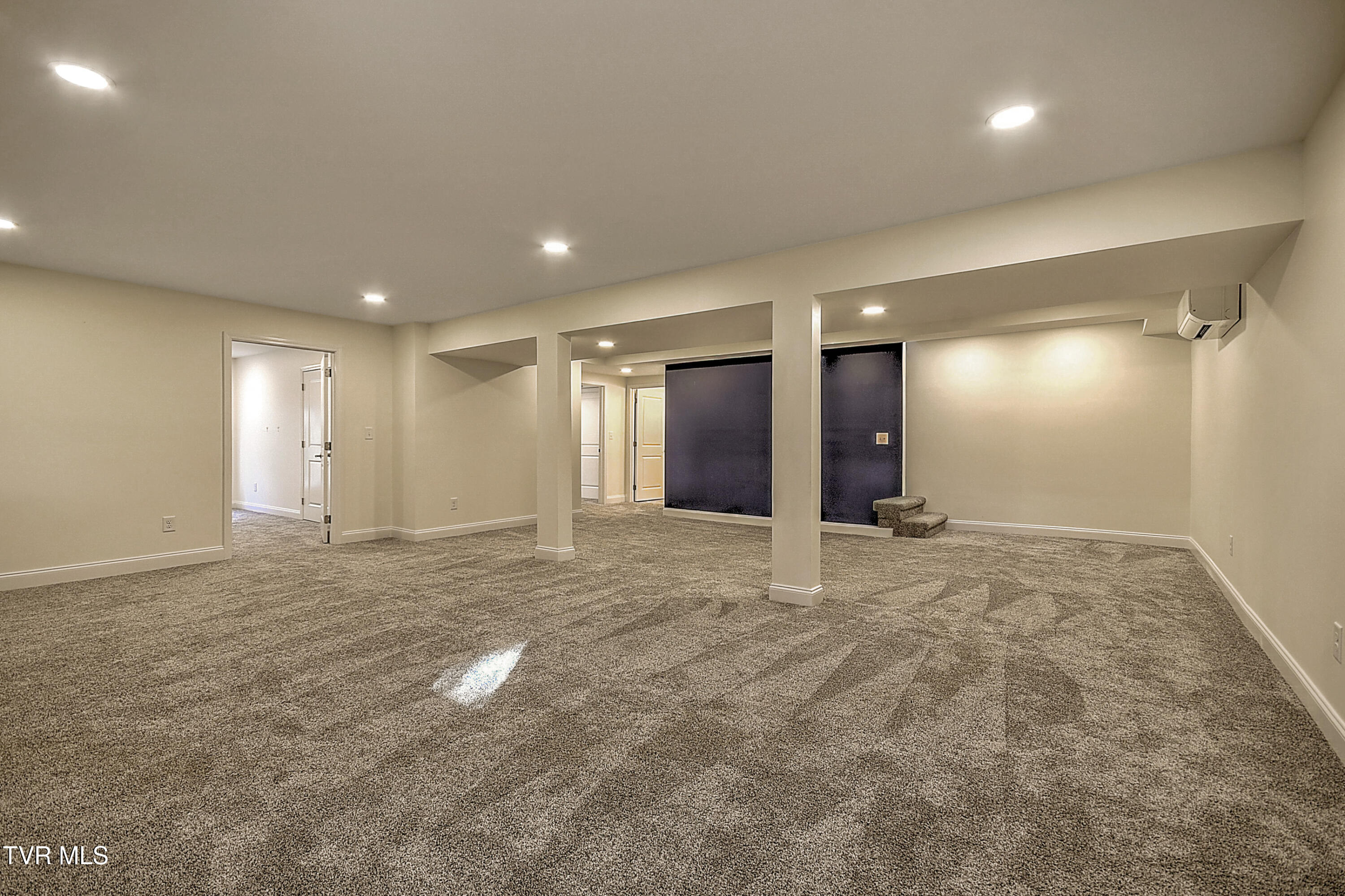 249 Oak View Circle, Bristol