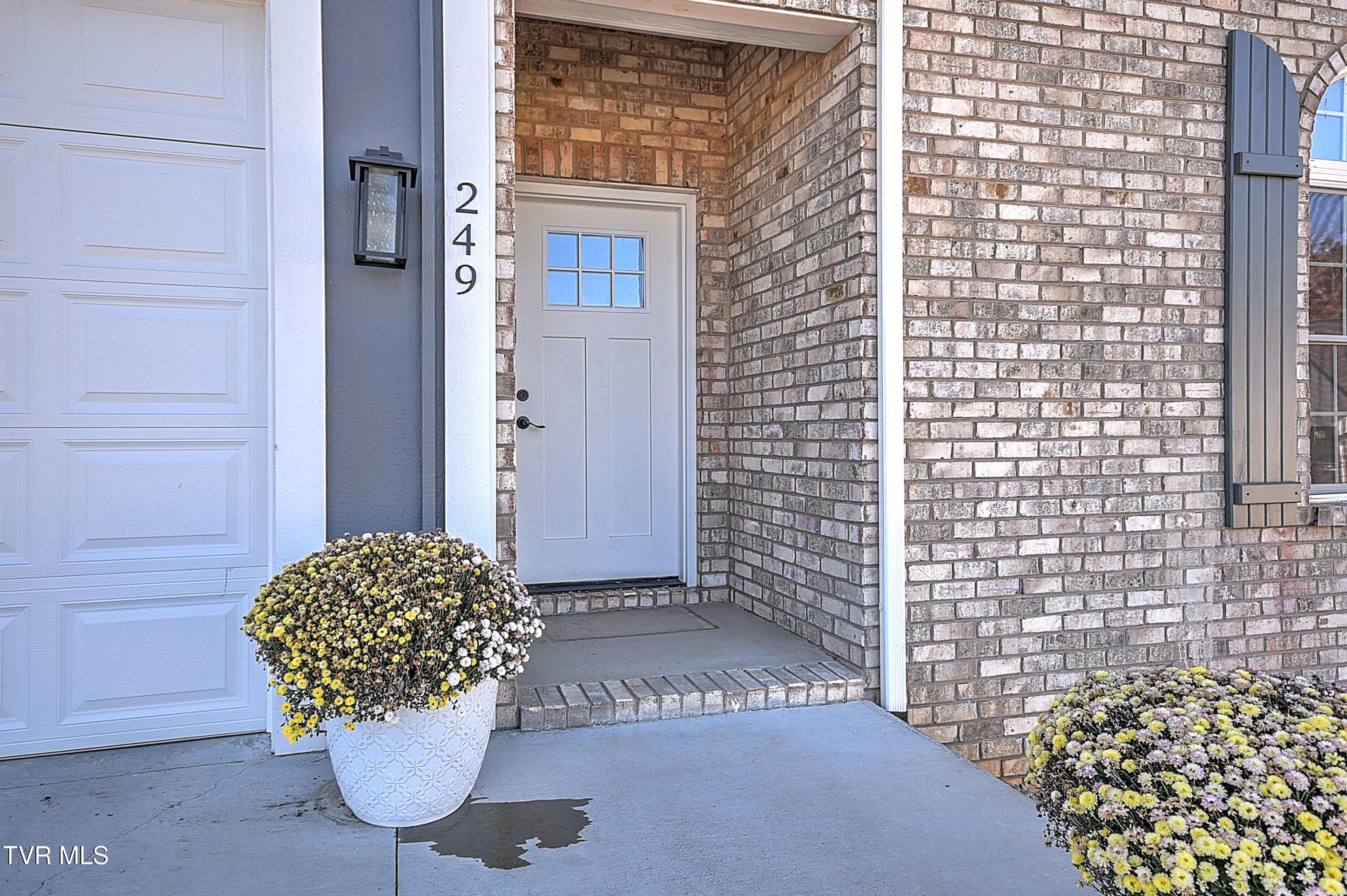 249 Oak View Circle, Bristol