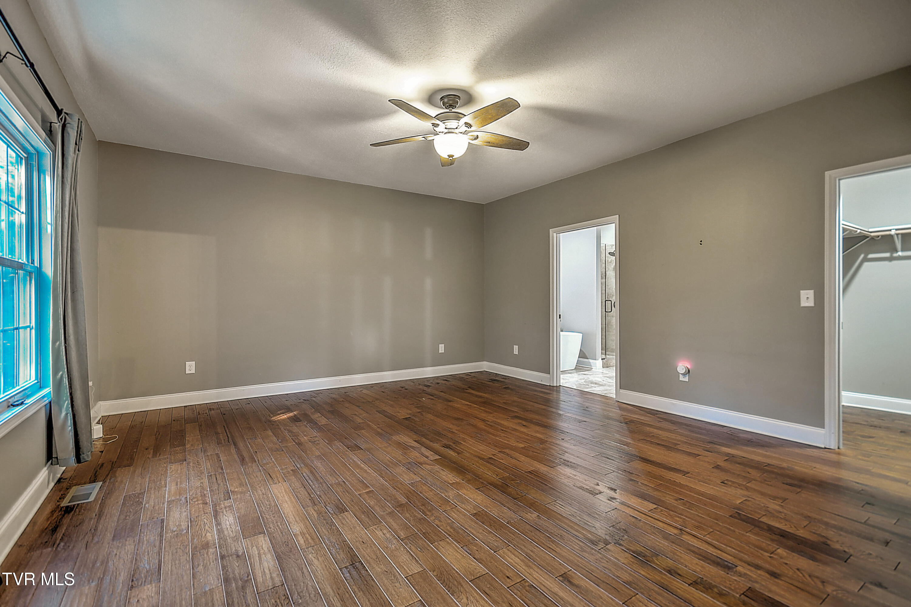 249 Oak View Circle, Bristol